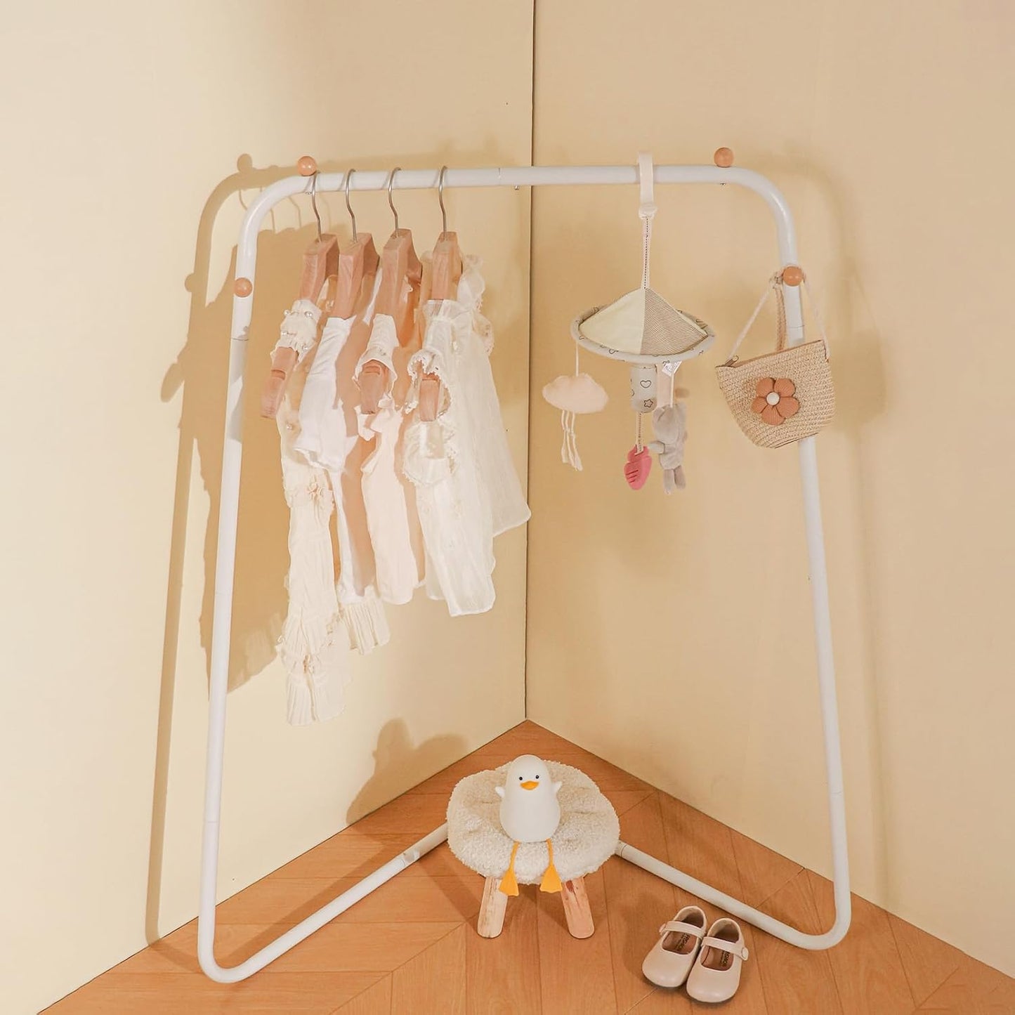 Kinder Kleiderständer, Ecke