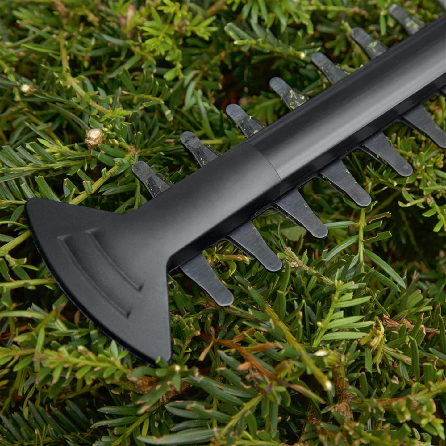EasyHedgeCut 18V-52-13, Ohne Akku und Ladegerät 52 cm Messerlänge Ohne Akku und Ladegerät