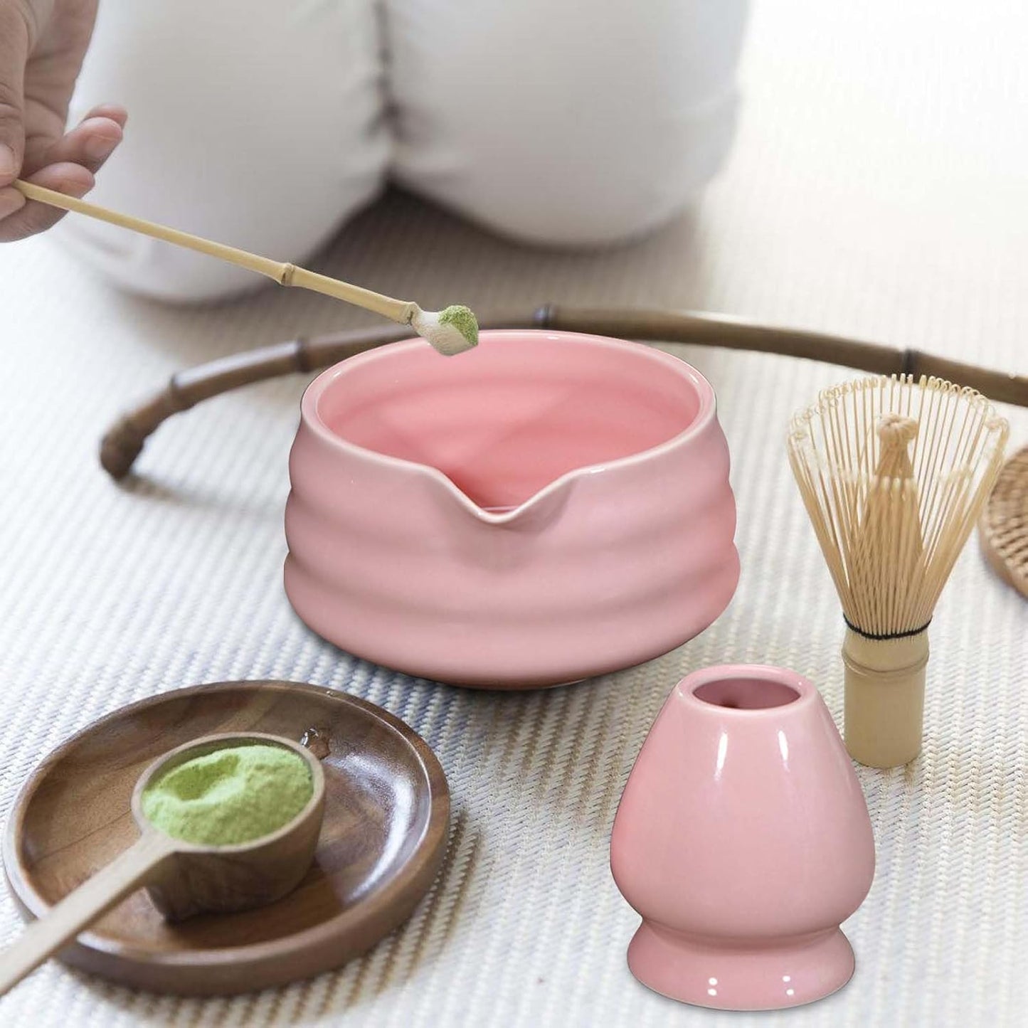 Matcha-Schale mit Ausgiesser und Schneebesenablage, Rosa