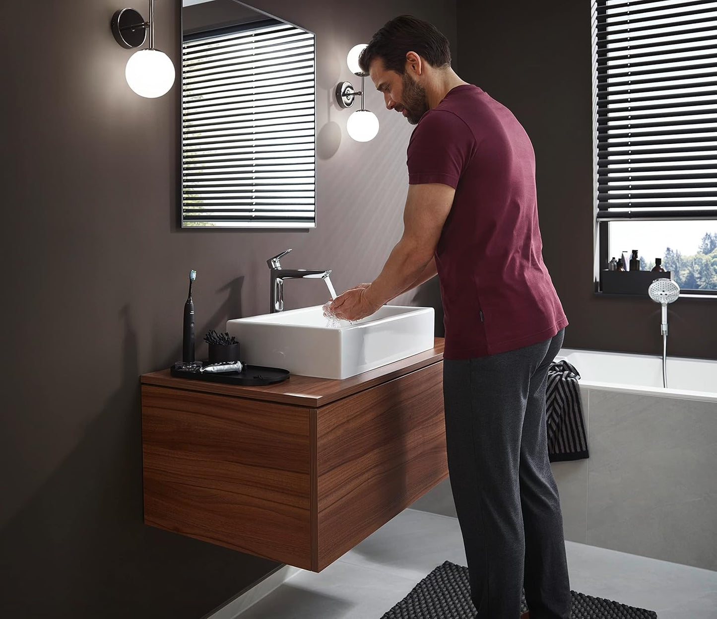 Talis E 240 Waschtischarmatur, wassersparend, Chrom, Auslaufhöhe 240mm, ohne Ablauf
