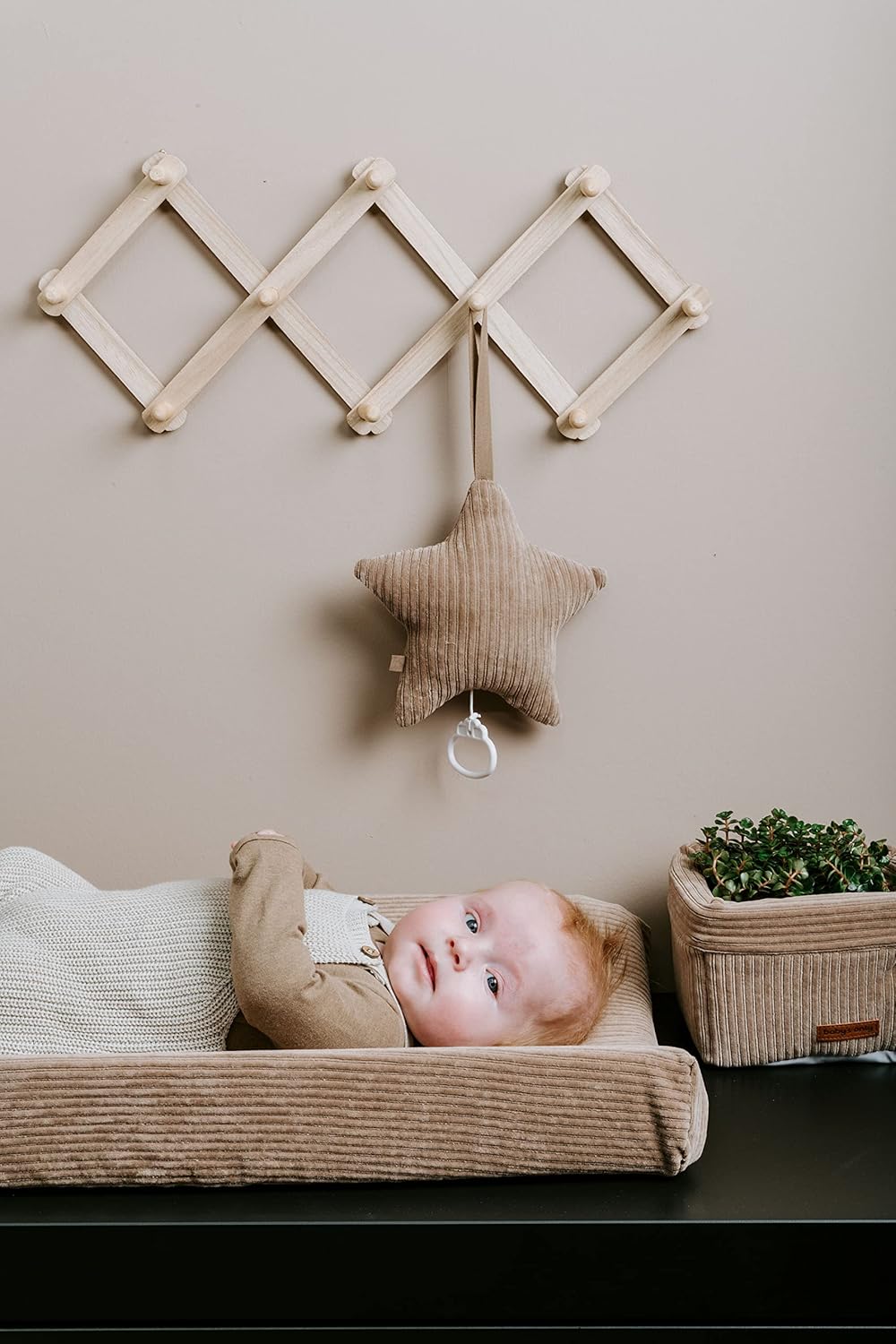Wickeltischkörbchen Sense für Babyartikel, Clay