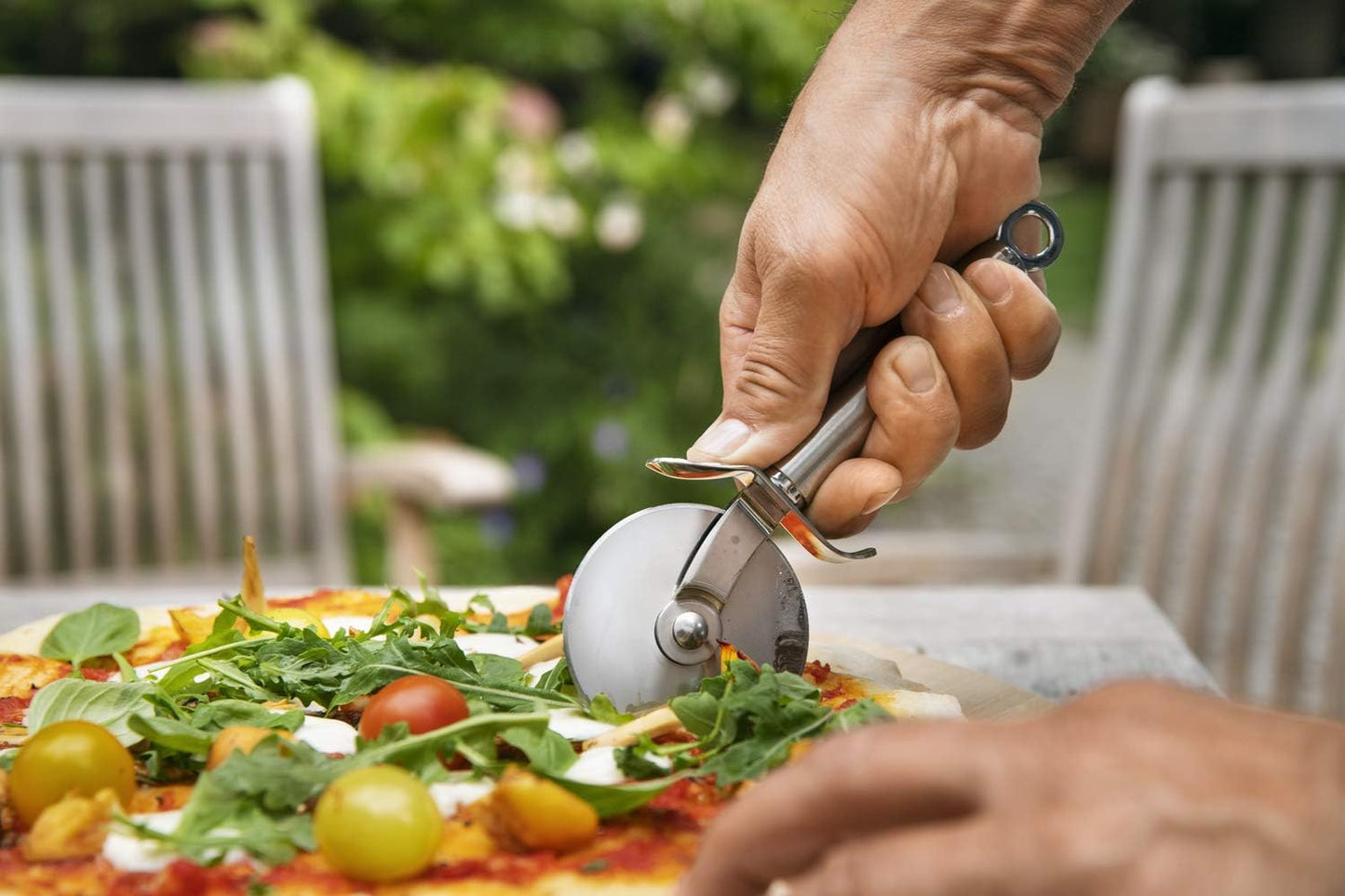 Pizza- und Flammkuchenschneider mit Schutzklinge, Pizza- und Flammkuchenschneider Single