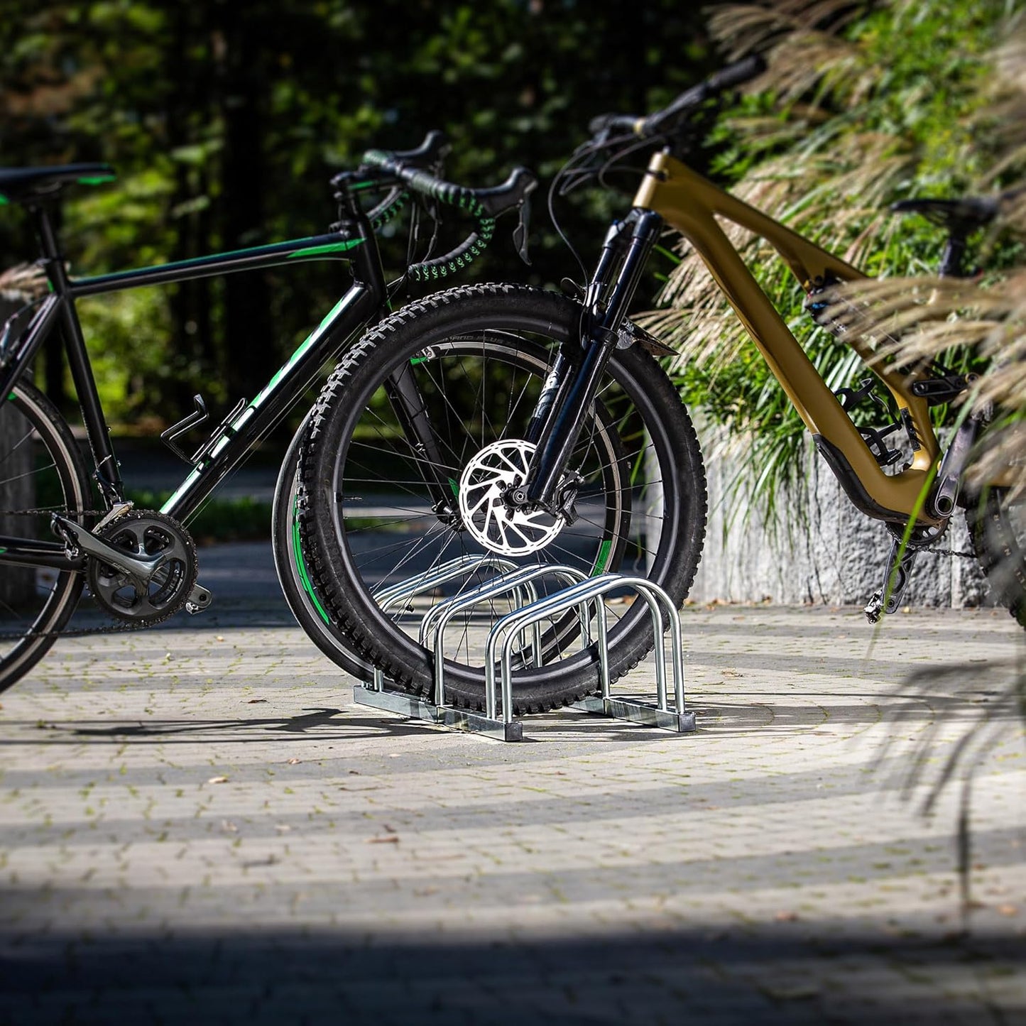 Veloständer für 3 Räder, 3 Fahrräder