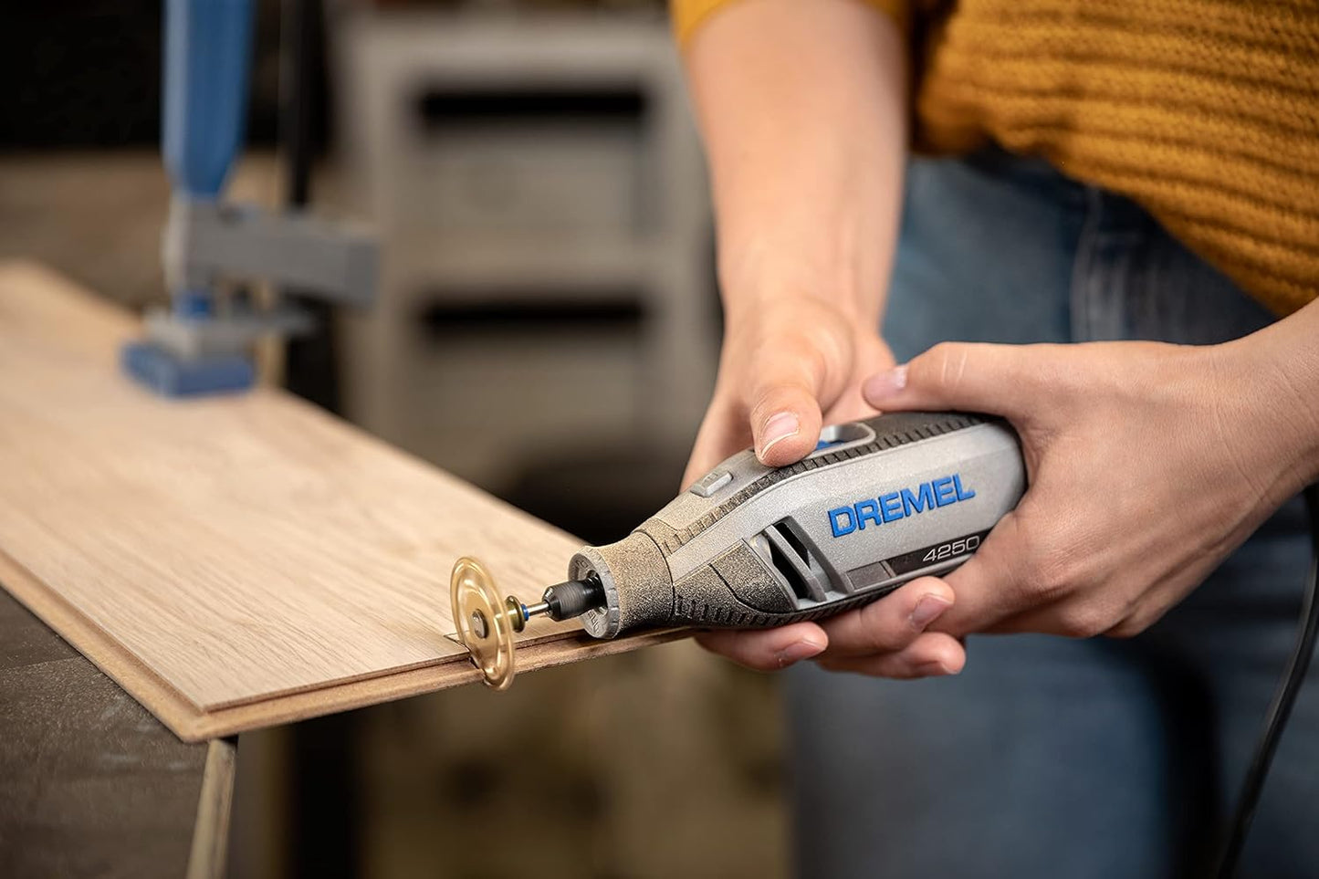 Rotationswerkzeug 4250, Dremel 4250 3 Vorsatzgerät 45 Zubehöre