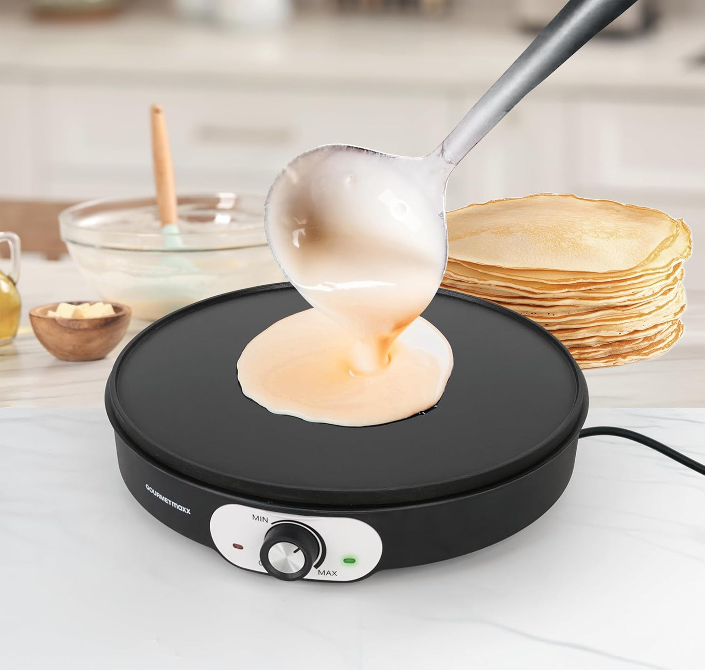 Crêpes Maker mit Antihaftplatte, 30 cm, inkl. Teigverteiler & Wender, Schwarz