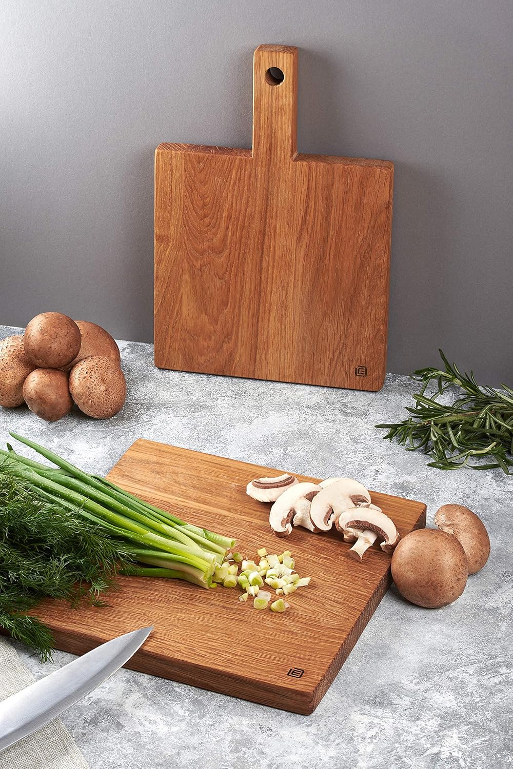 Schneide- und Servierbrett mit Griff, 25x25 cm, 25x25 cm mit Griff