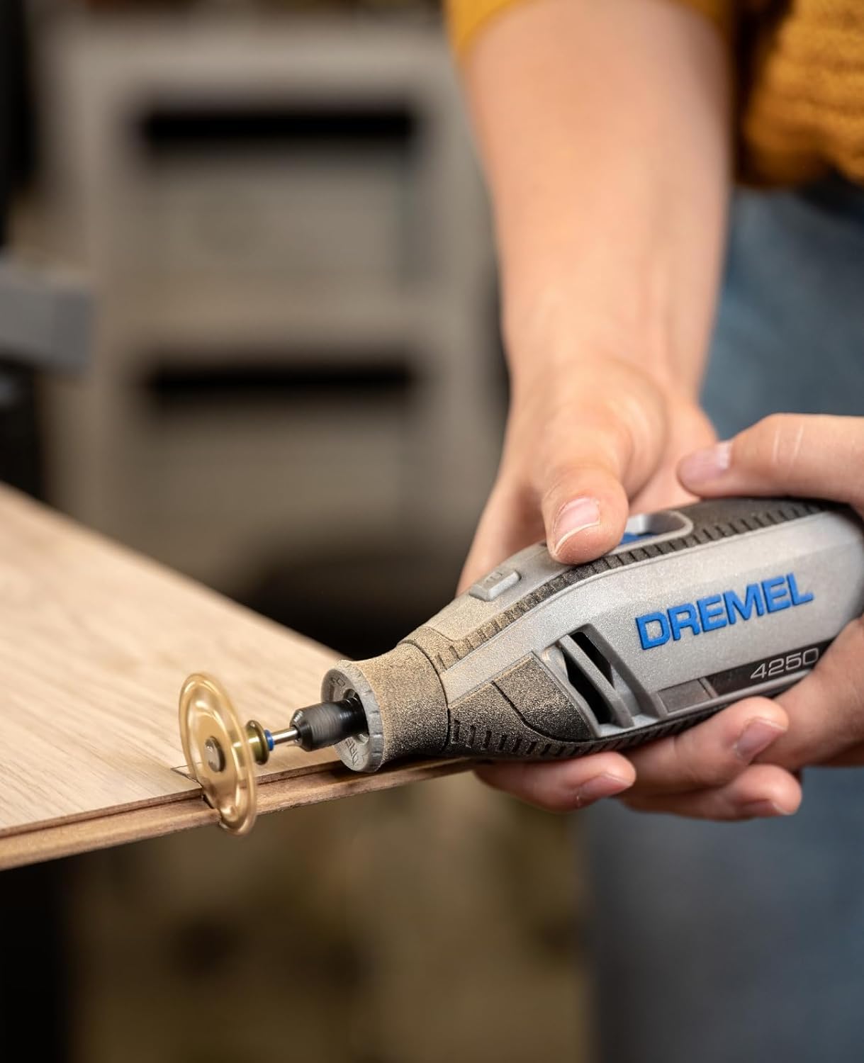 Rotationswerkzeug 4250, Dremel 4250 3 Vorsatzgerät 45 Zubehöre