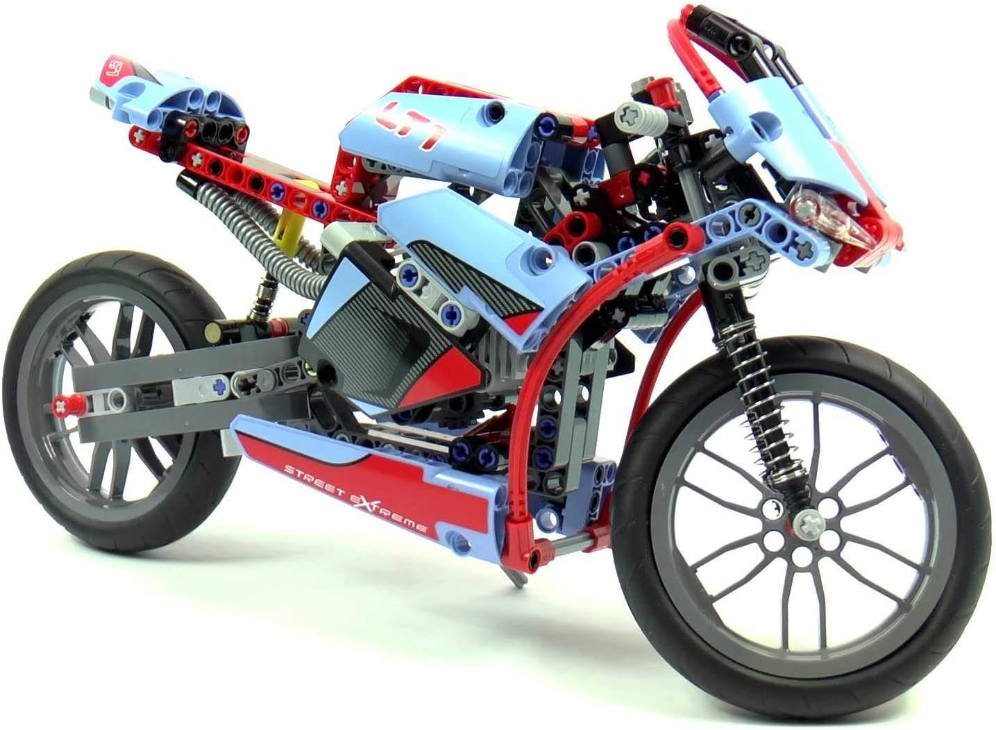 Technic - Strassenmotorrad (42036)