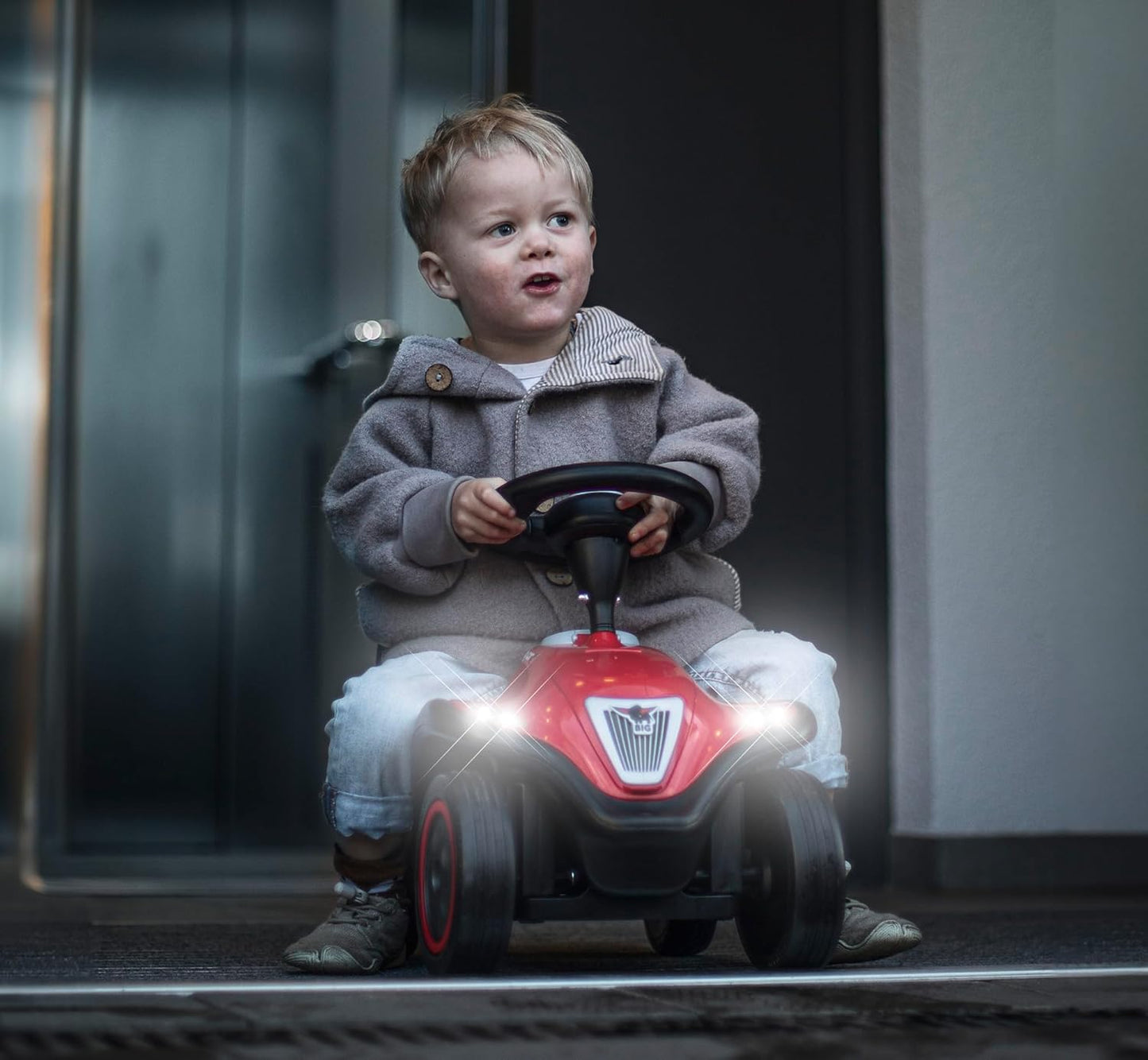 Rutschauto Next 2.0 mit LED & Sound-Lenkrad