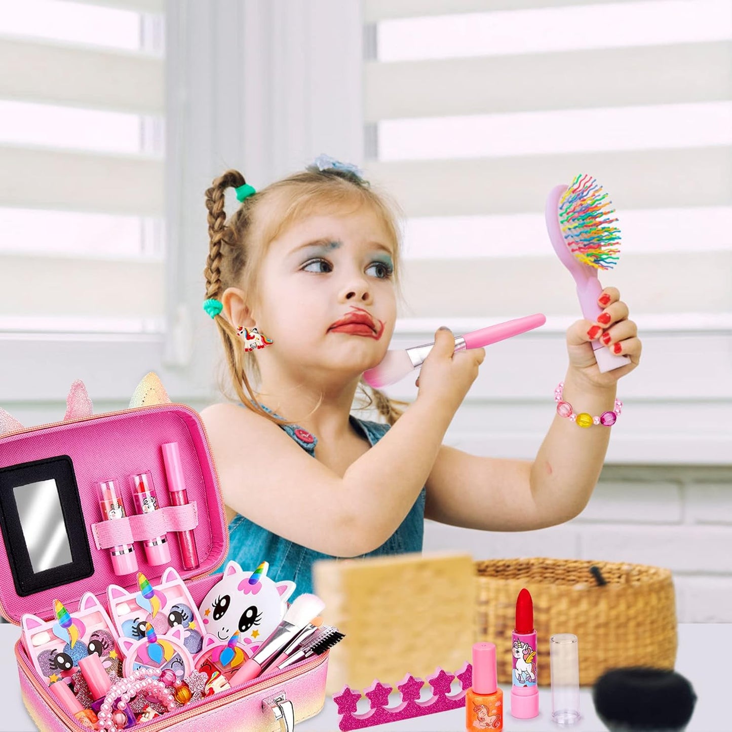 Kinderschminke-Set mit Einhorn-Kosmetiktasche