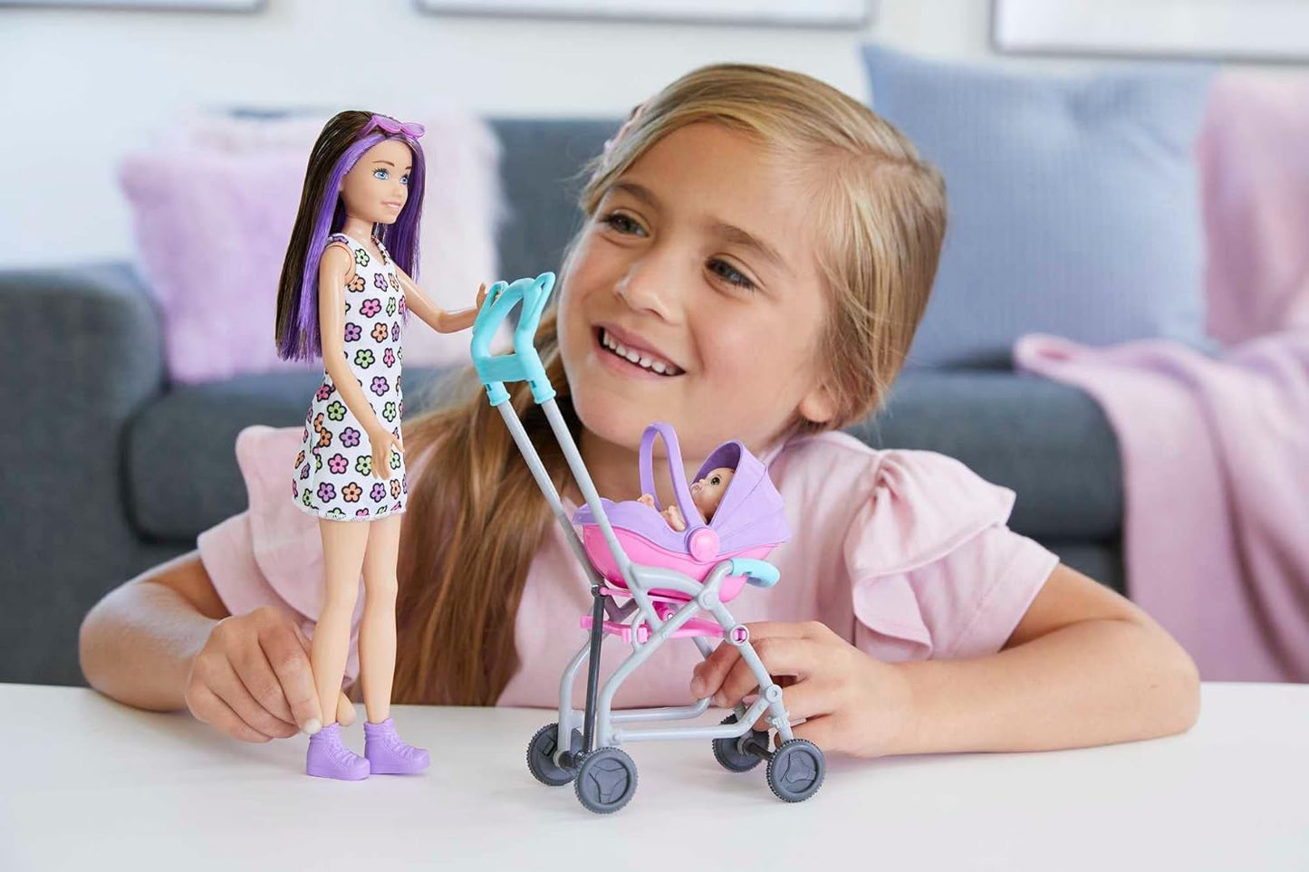 Babysitter Spielset mit Puppen und Zubehör, Barbie Babysitter Spielset