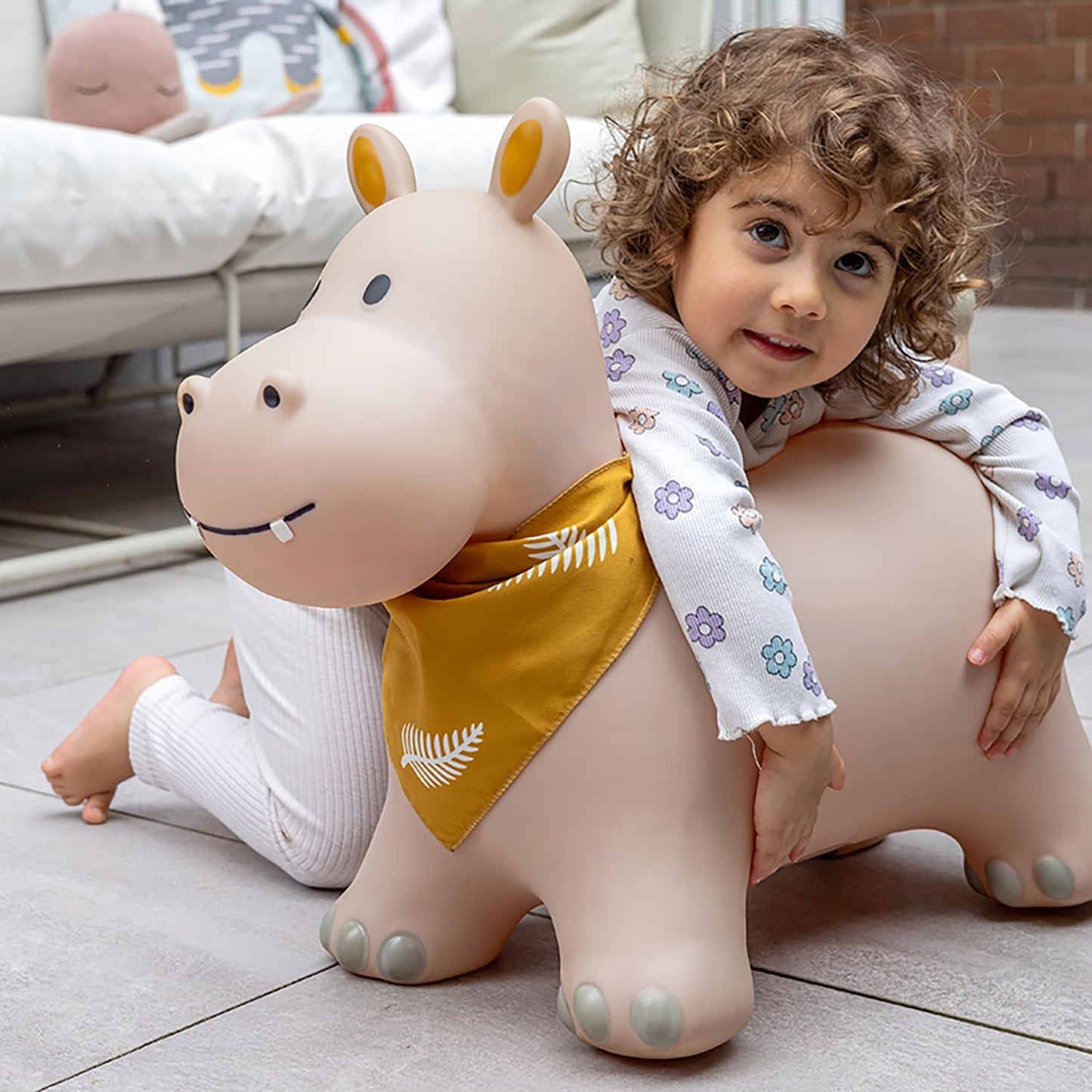 Hüpftier Hippo, Hippo