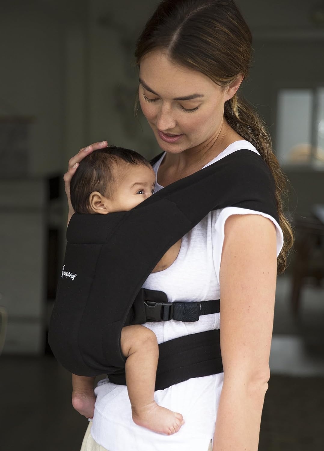 Babytrage Embrace, Pure Black Soft Knit