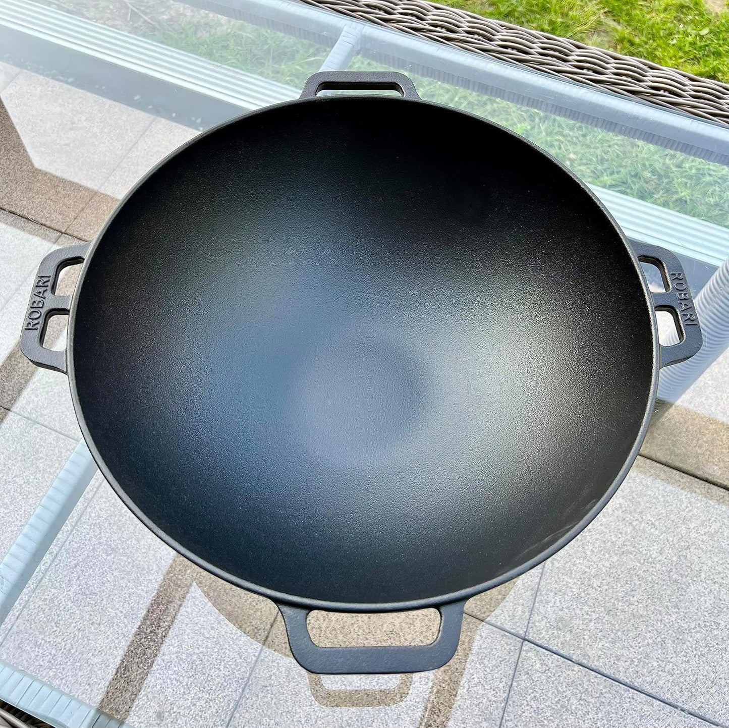 Gusseisen Kasan 12 L mit Grilldeckel + Schaumlöffel