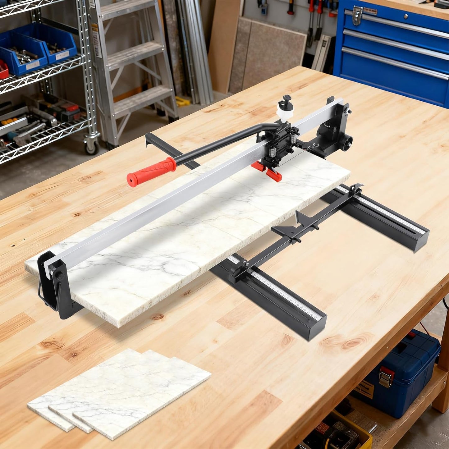 Fliesenschneider mit Laser-Positionierung