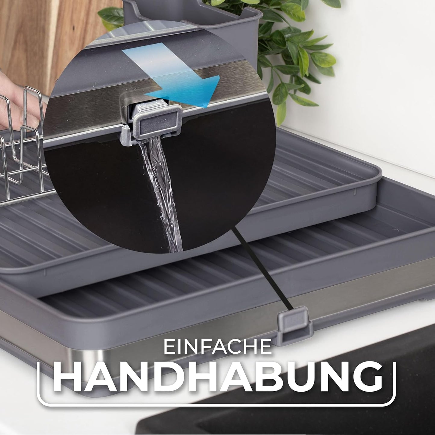 Ausziehbares Abtropfgestell mit Besteckhalter
