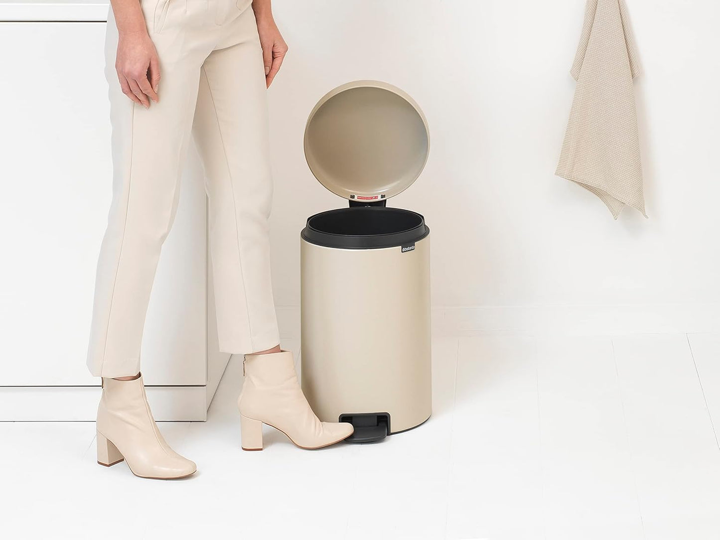 NewIcon Treteimer, 20 Liter Soft Beige