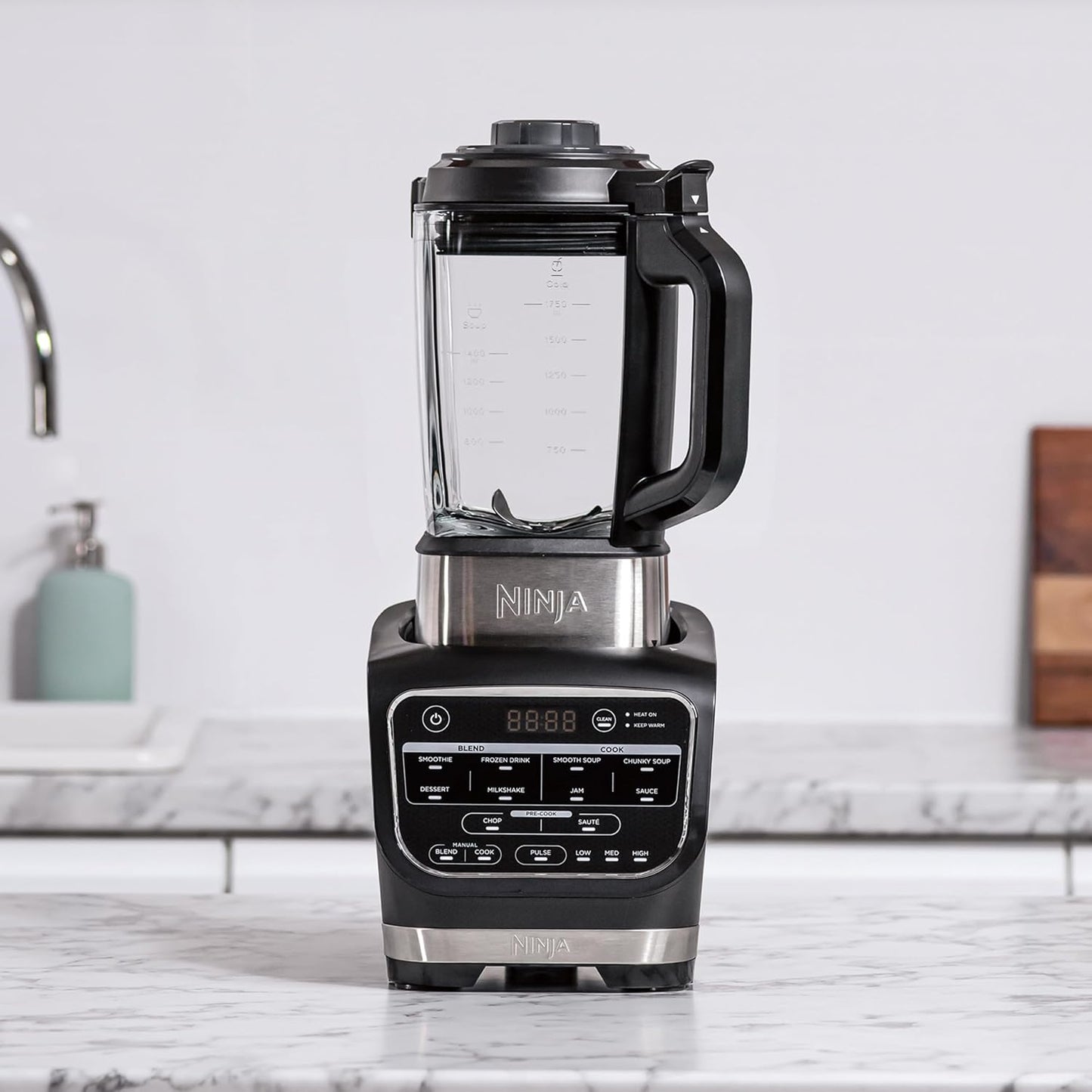 Mixer & Suppenbereiter HB150EU mit 10 Auto-iQ-Programmen
