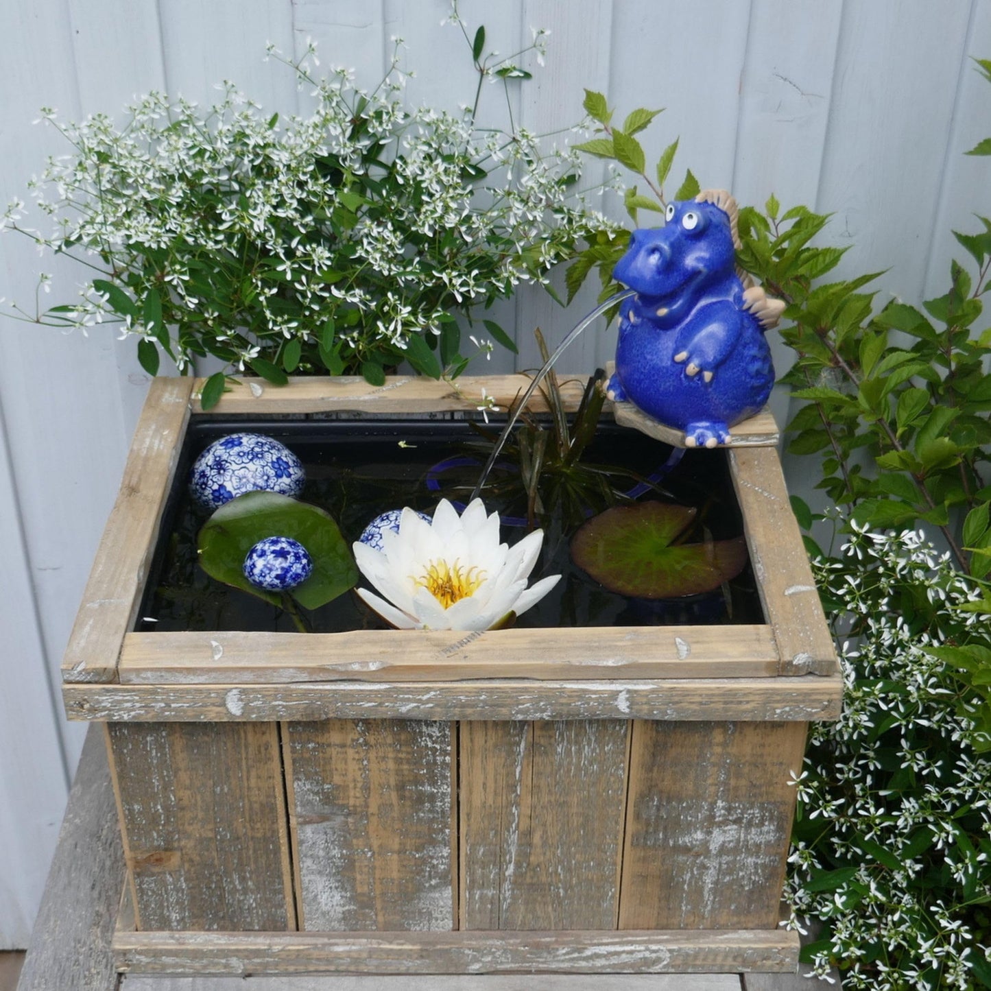 Miniteich Set mit Wasserspeier und Pumpe