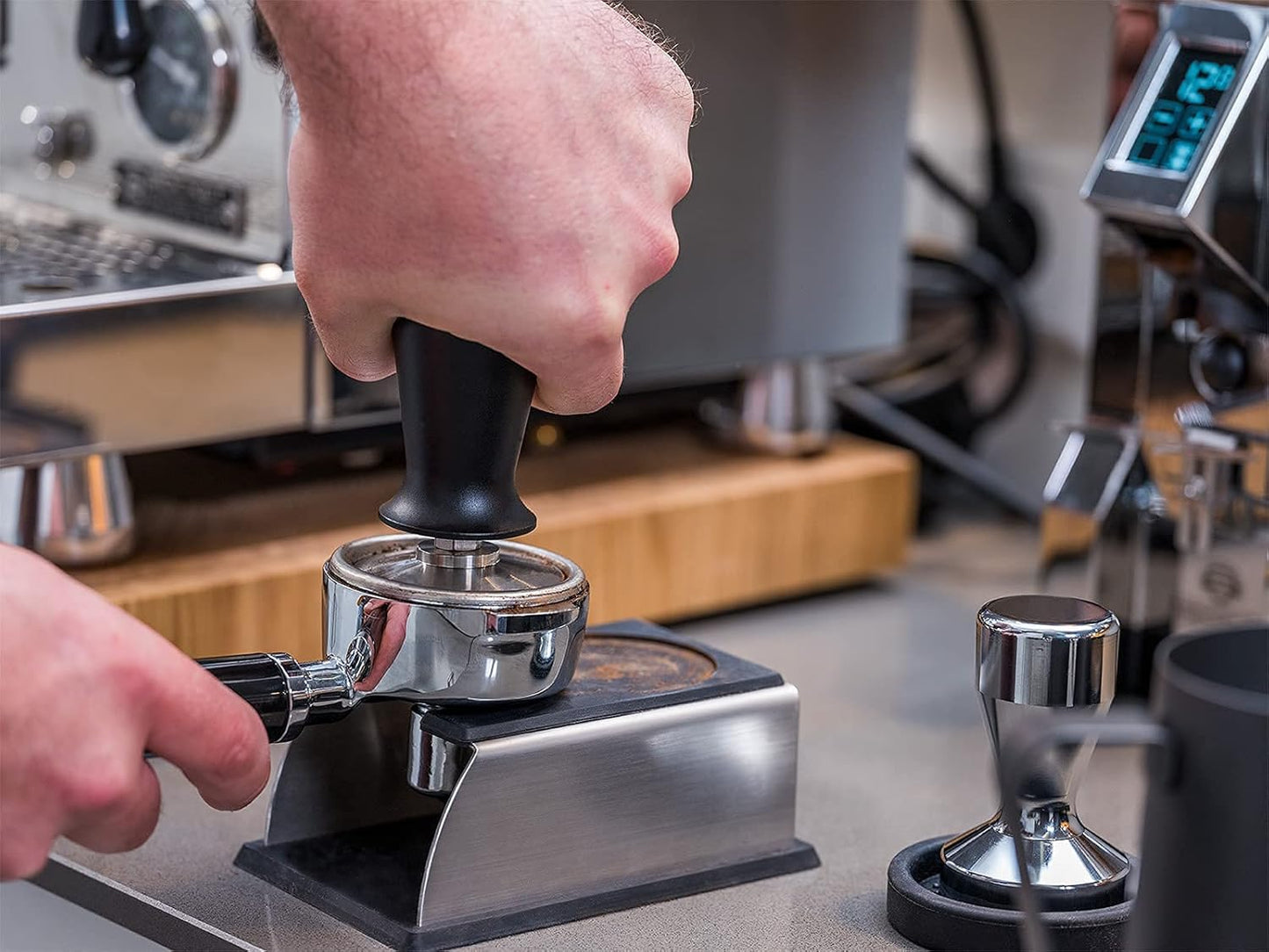 Espresso Tamper mit Matte, Barista Edition, Schwarz ∅ 51 mm