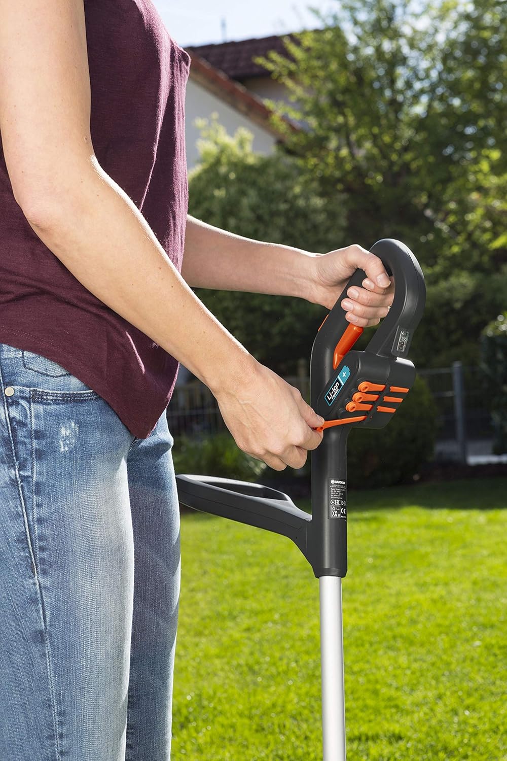 Akku-Trimmer SmallCut Li-23R mit Kunststoffmessern, Ø 23cm | 18V/2,0Ah inkl. Akku SC