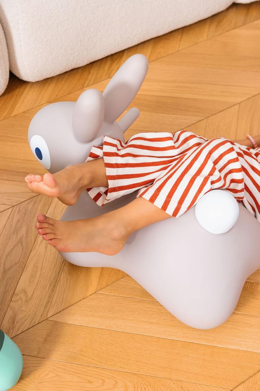 Aufblasbares Hüpftier Hoppi Bunny mit Pumpe, Warmes Grau