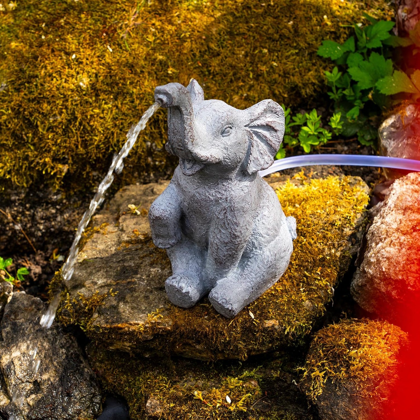 Solar Wasserspeier Set: Sitzender Elefant Lumi