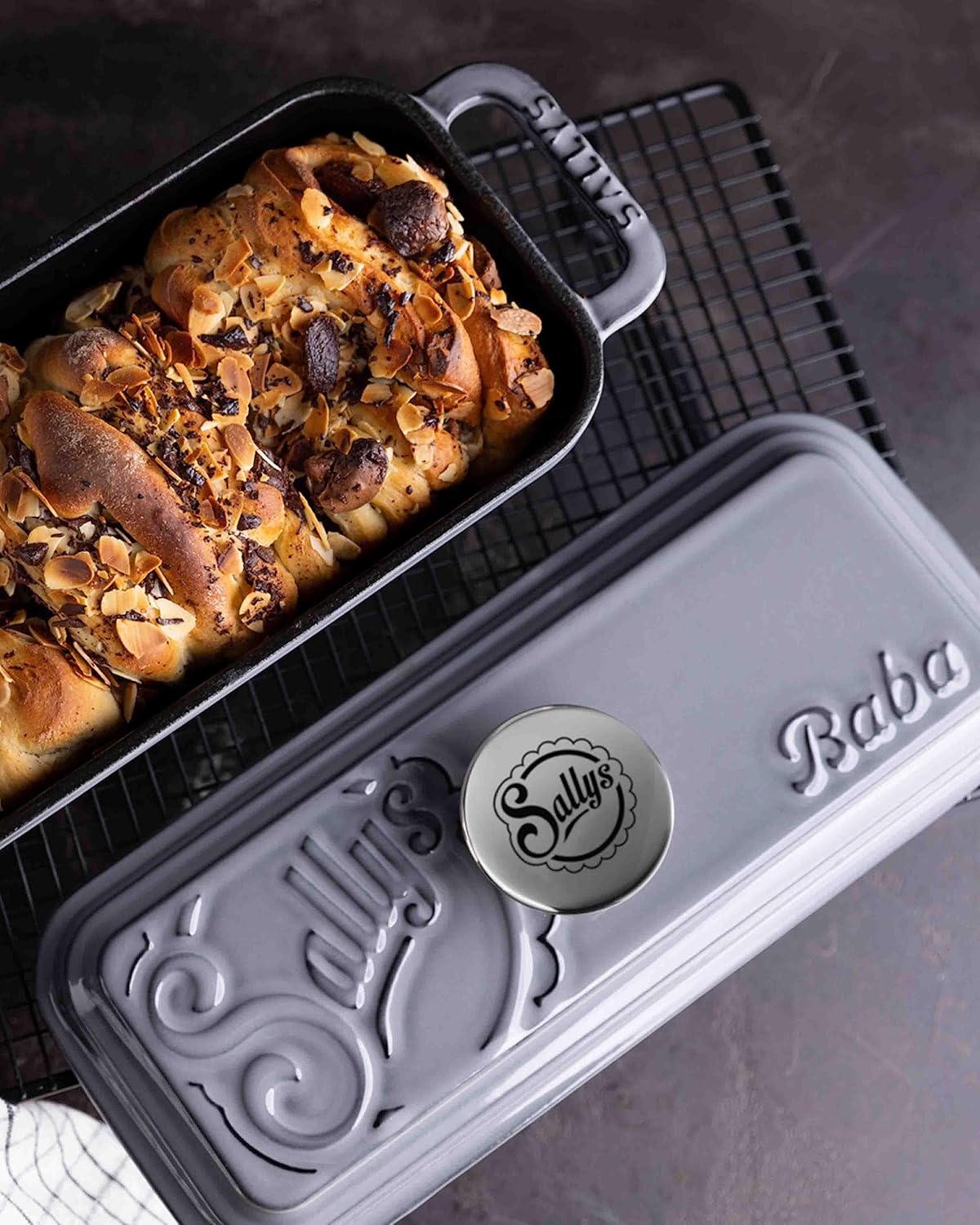 Gusseisen Brotbackform Baba, Smokey Grey Majolika