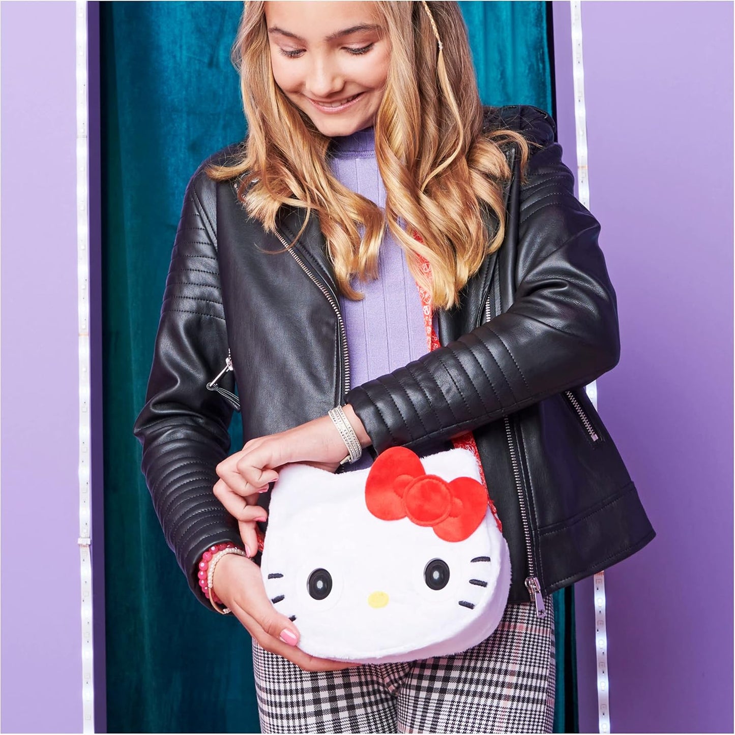Interaktive Umhängetasche Hello Kitty mit Geräuschen und Musik, Rot