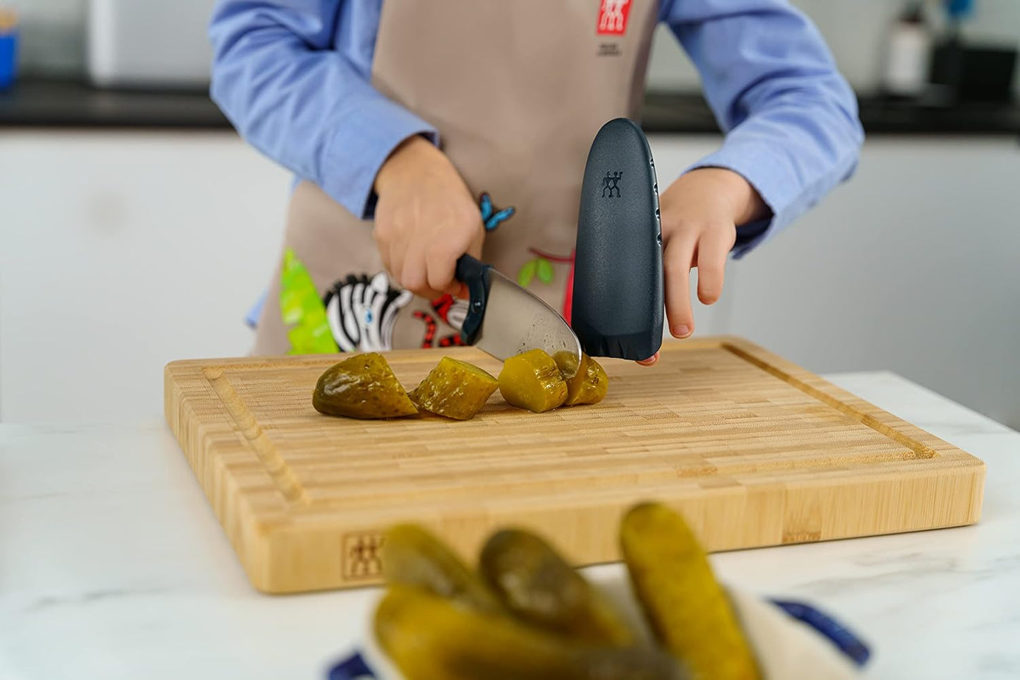 Twinny Kinderkochmesser mit Fingerschutz, Abgerundete Klinge, Blau