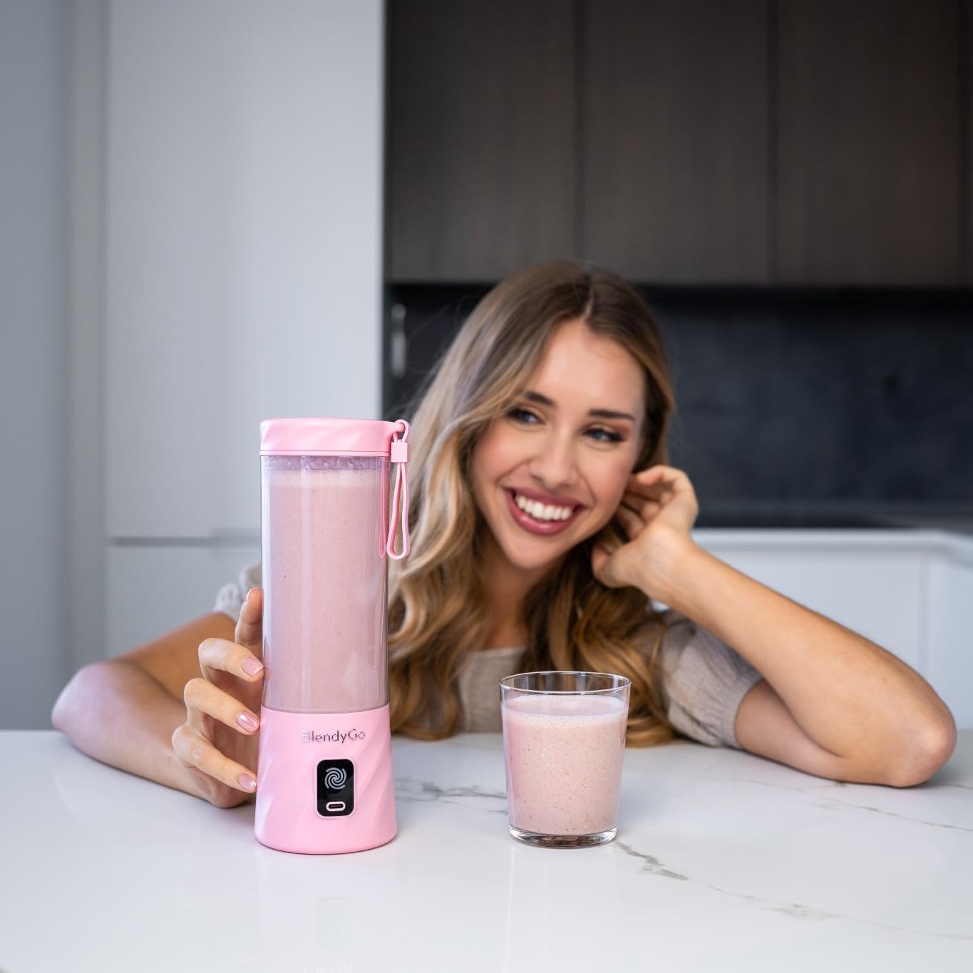 Tragbarer Mini Standmixer 550 ml, kabellos, Rose