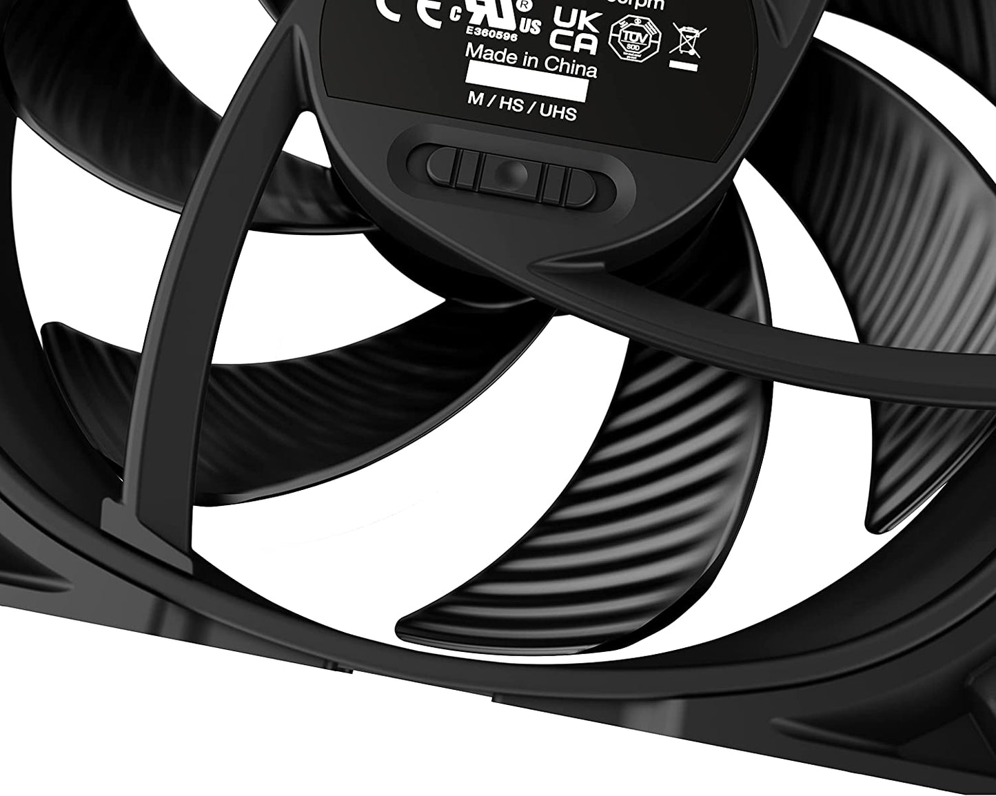 Silent Wings Pro 4 PWM 120x120x25, Gehäuselüfter, Schwarz 120mm 120mm PWM Pro
