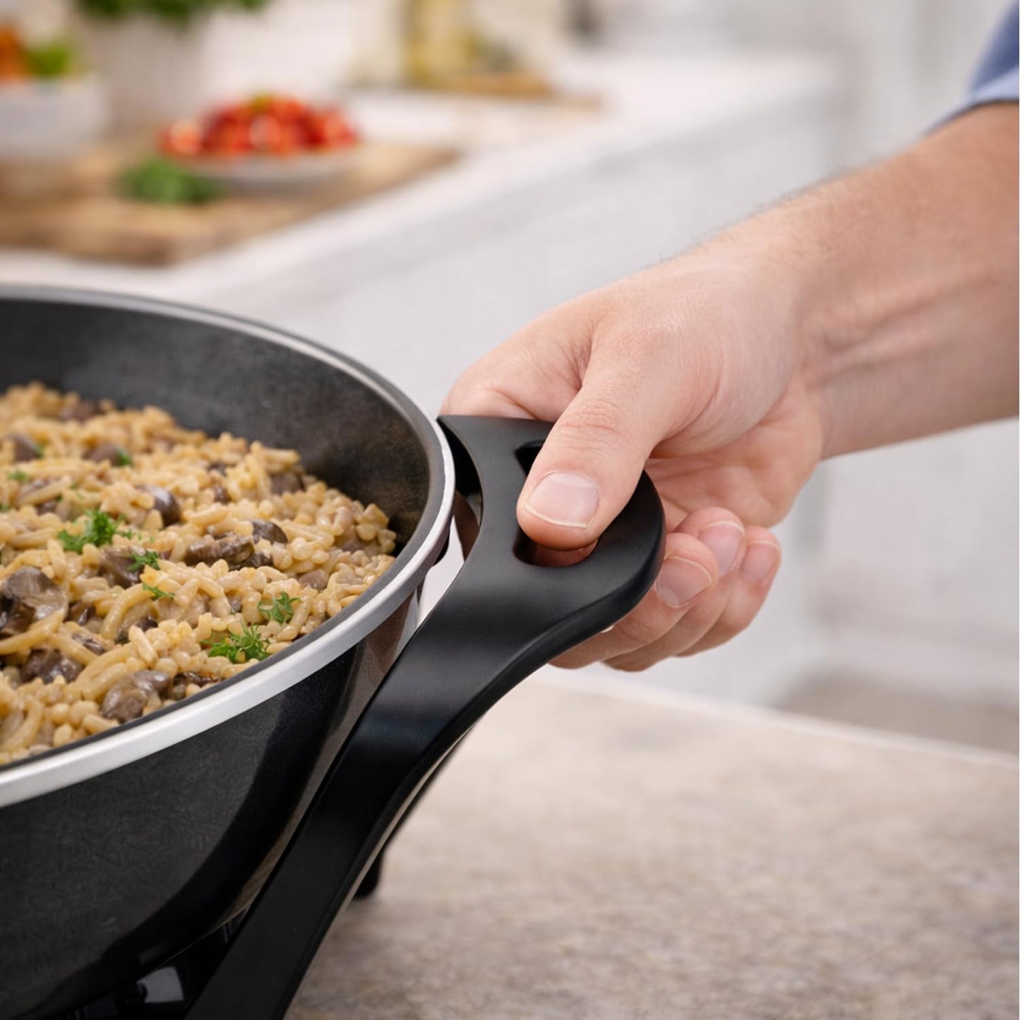 Elektrischer Wok mit einstellbarem Thermostat