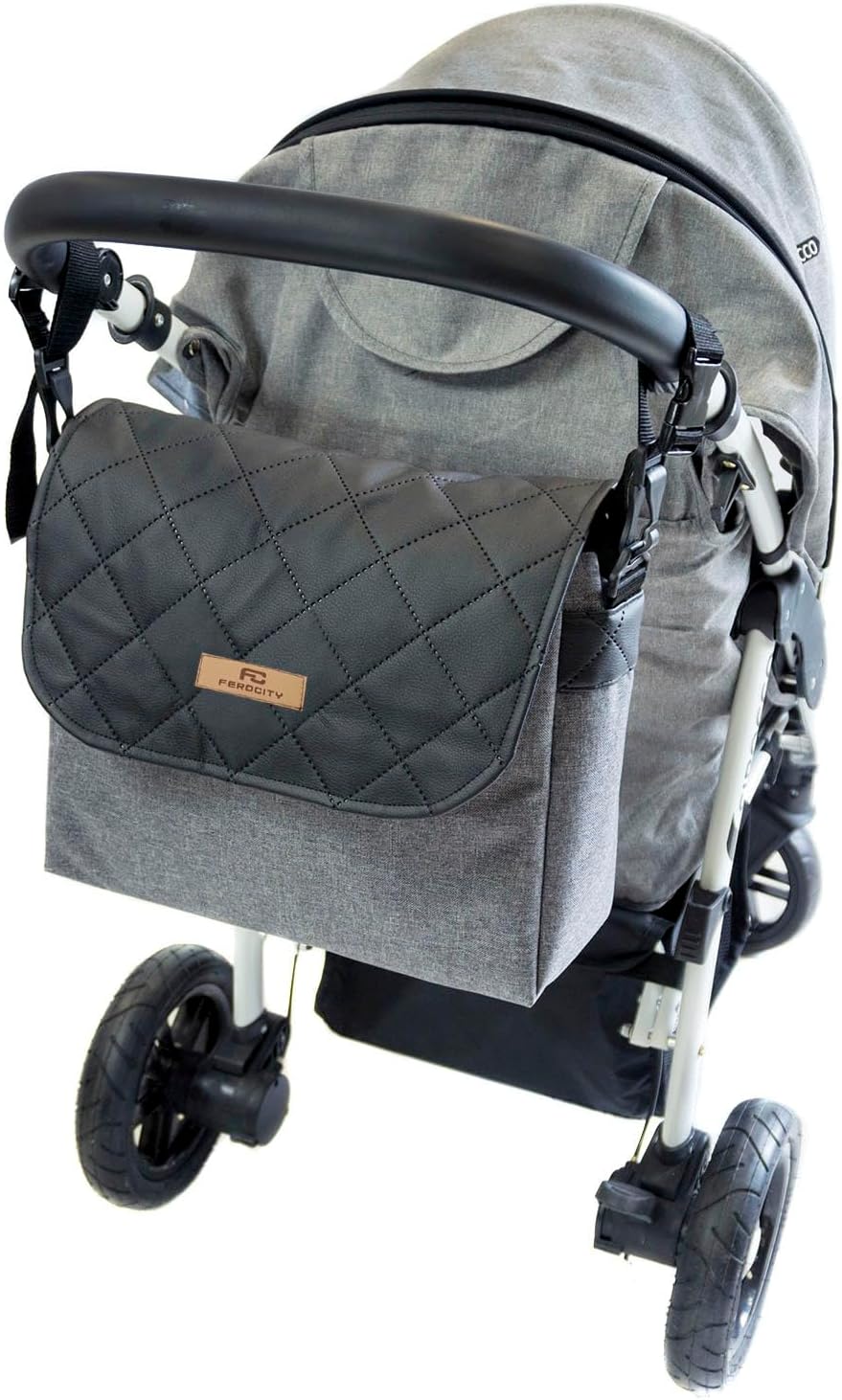 Wickeltasche mit Kinderwagenbefestigung
