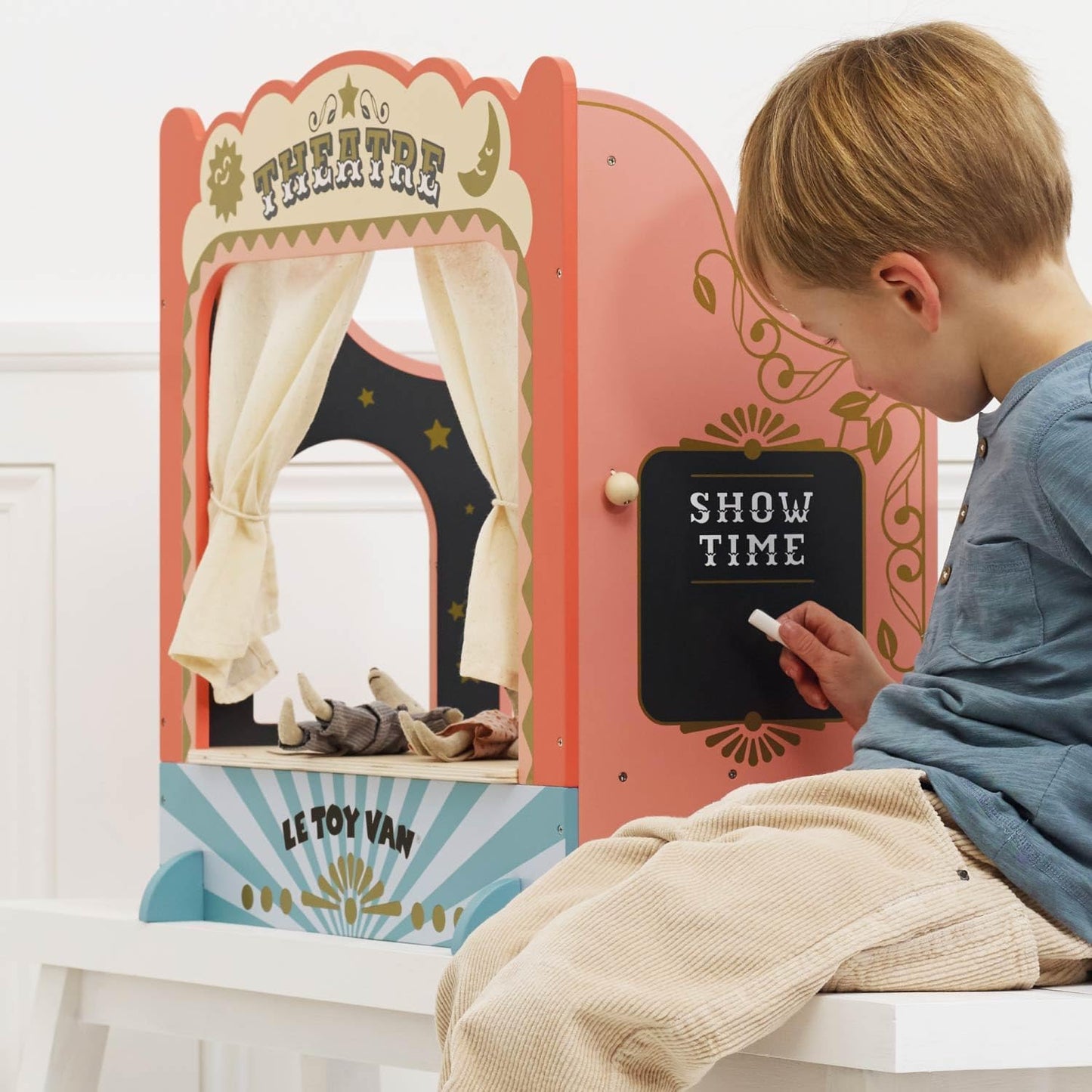 Tischpuppentheater aus Holz