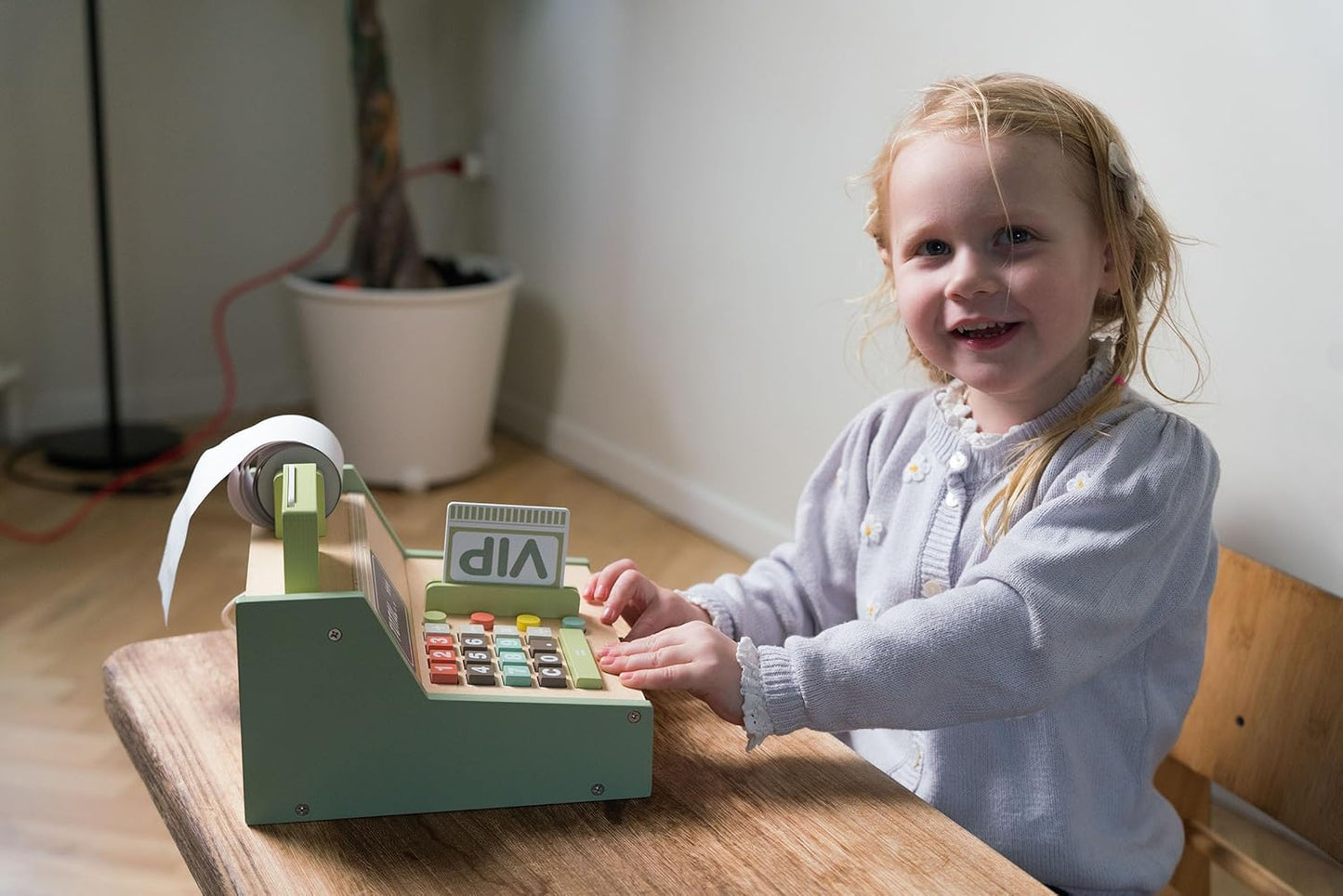 17-teilige Kaufladenkasse mit Spielgeld