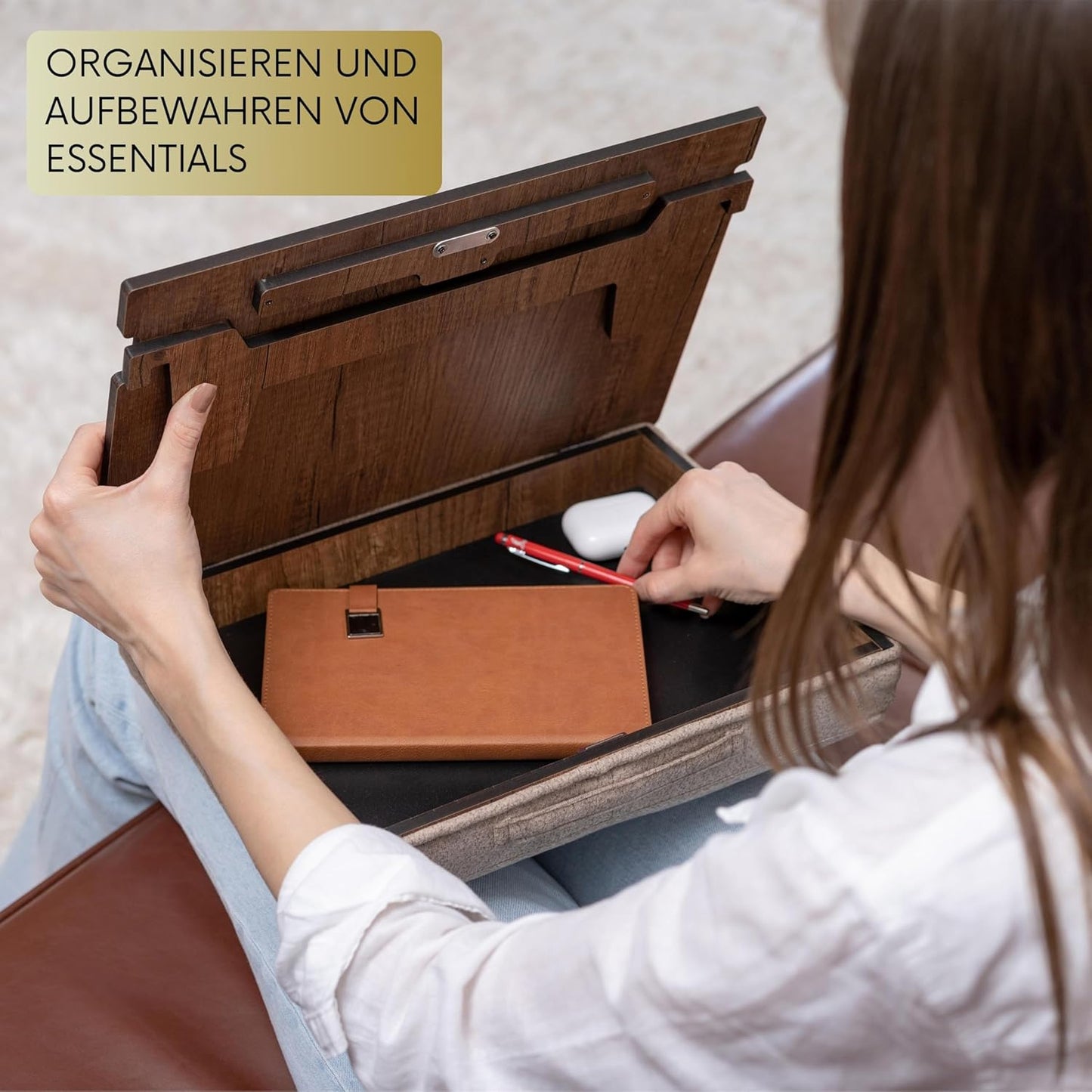 Buchständer mit Stauraum