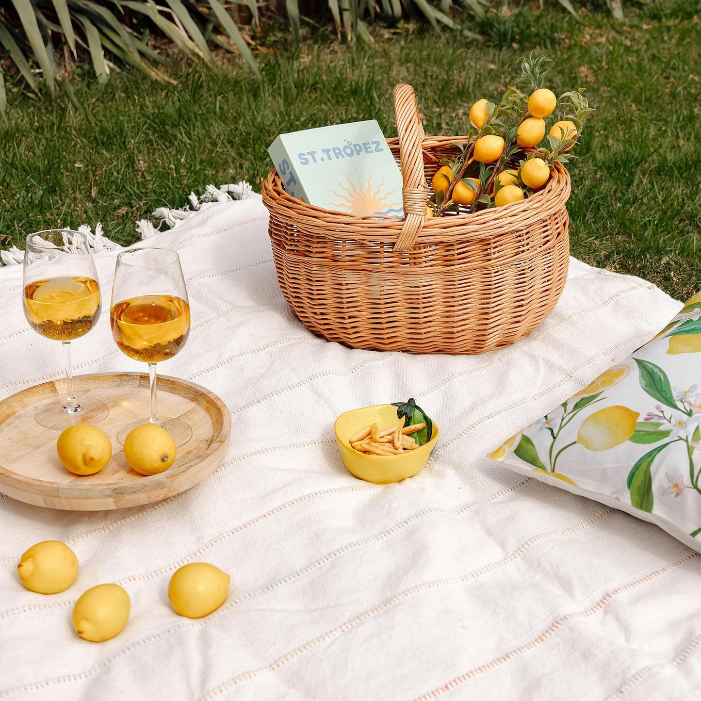 Grosser handgeflochtener Picknickkorb mit Henkel, 44 x 33 x 36 cm, Braun