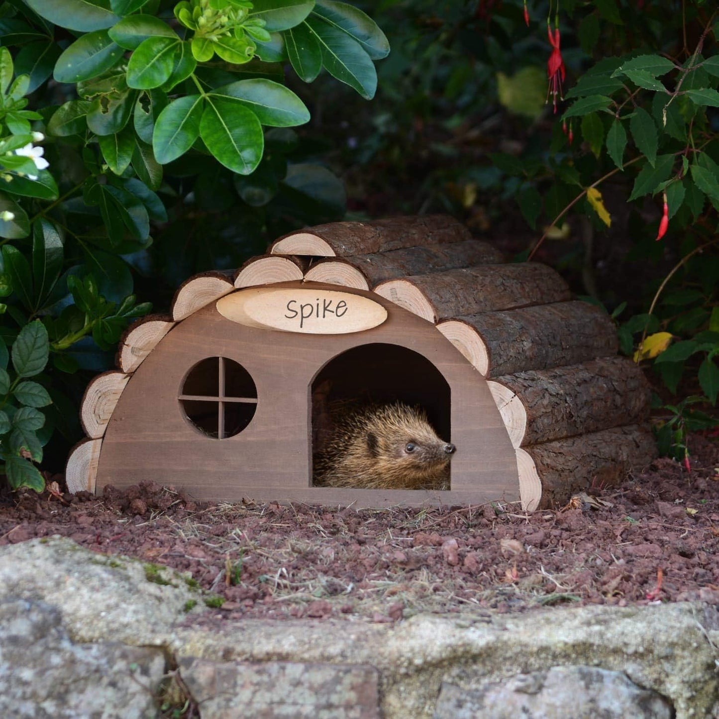 Holzhaus für Igel oder Meerschweinchen
