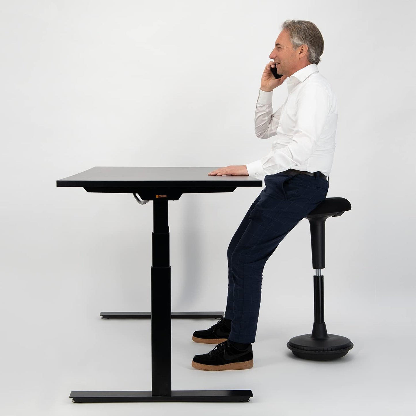 Ergonomischer Wackelhocker höhenverstellbar, 63-83 cm Pebble Schwarz