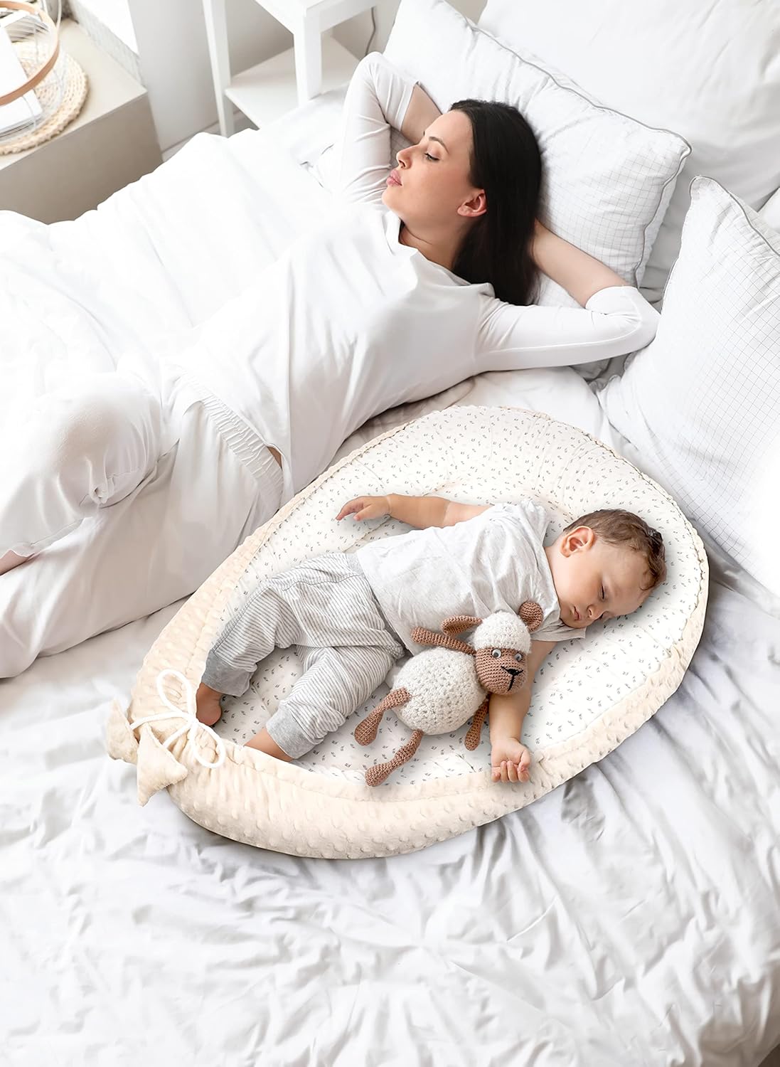 Babynest 2-seitig für Säuglinge und Neugeborene, Beige Minky