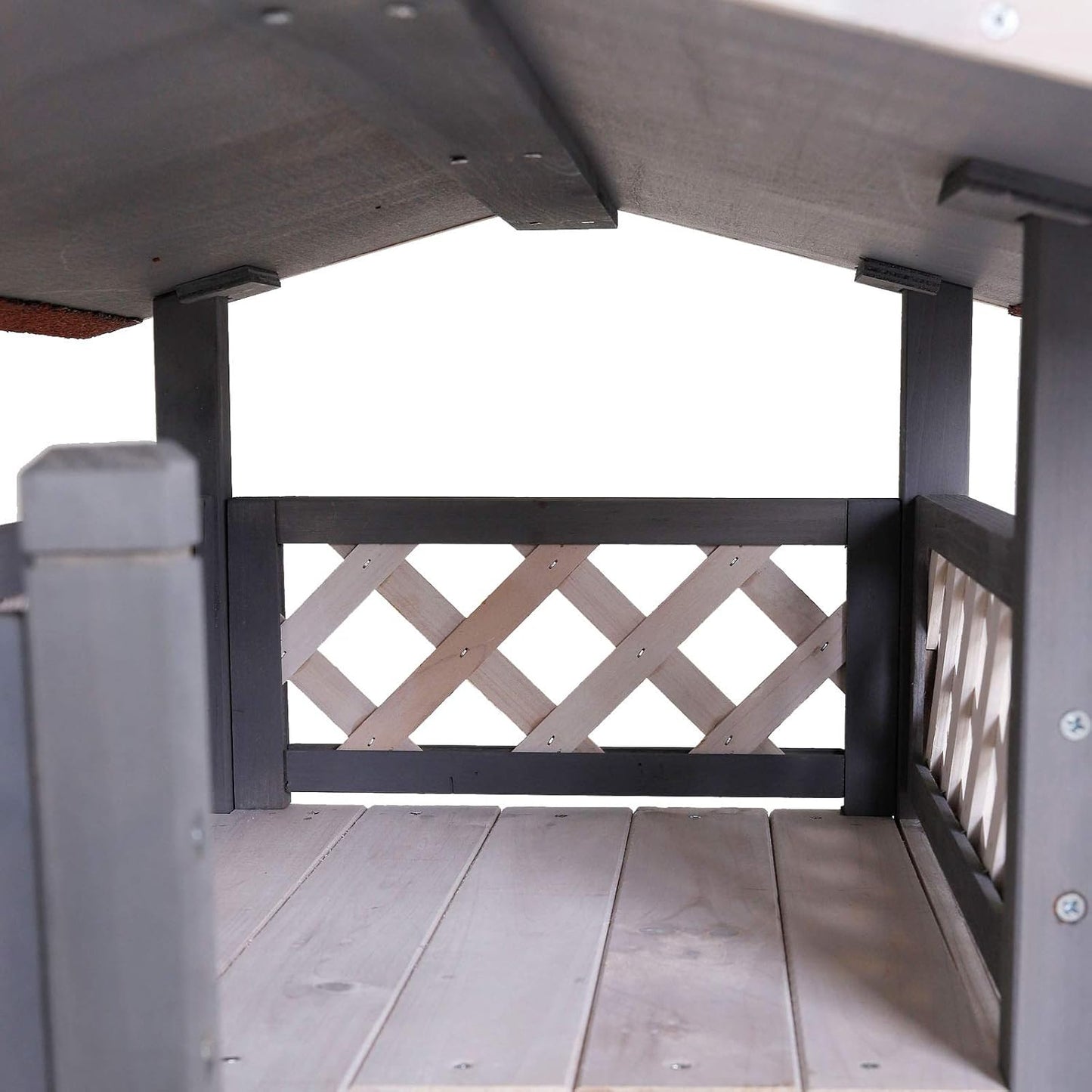 Lodge Katzenhaus mit Terrasse und Treppe, Grau/Weiß