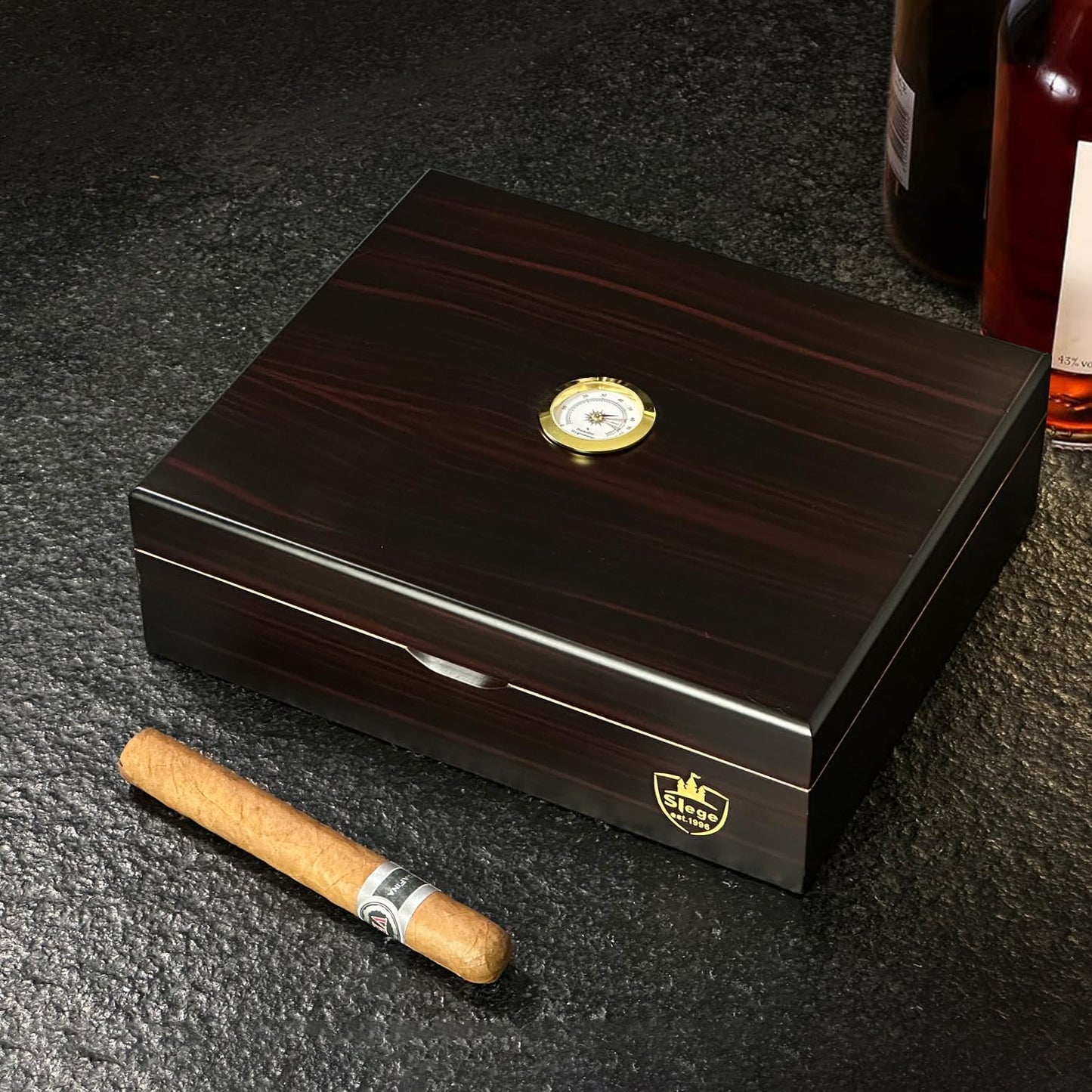 Humidor mit Hygrometer, Schwarz02