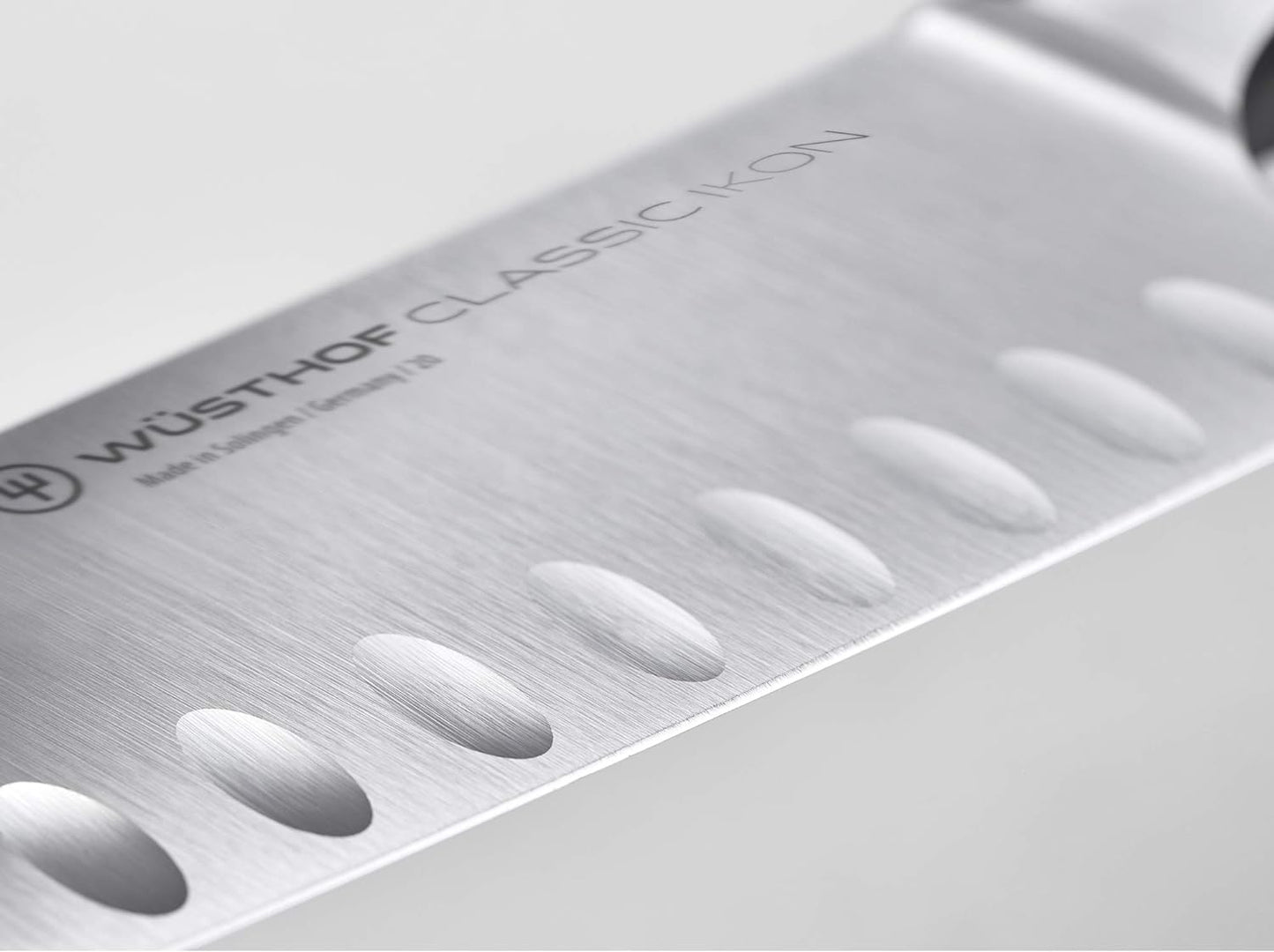 Classic Ikon Santoku, Schwarz 14 cm Single