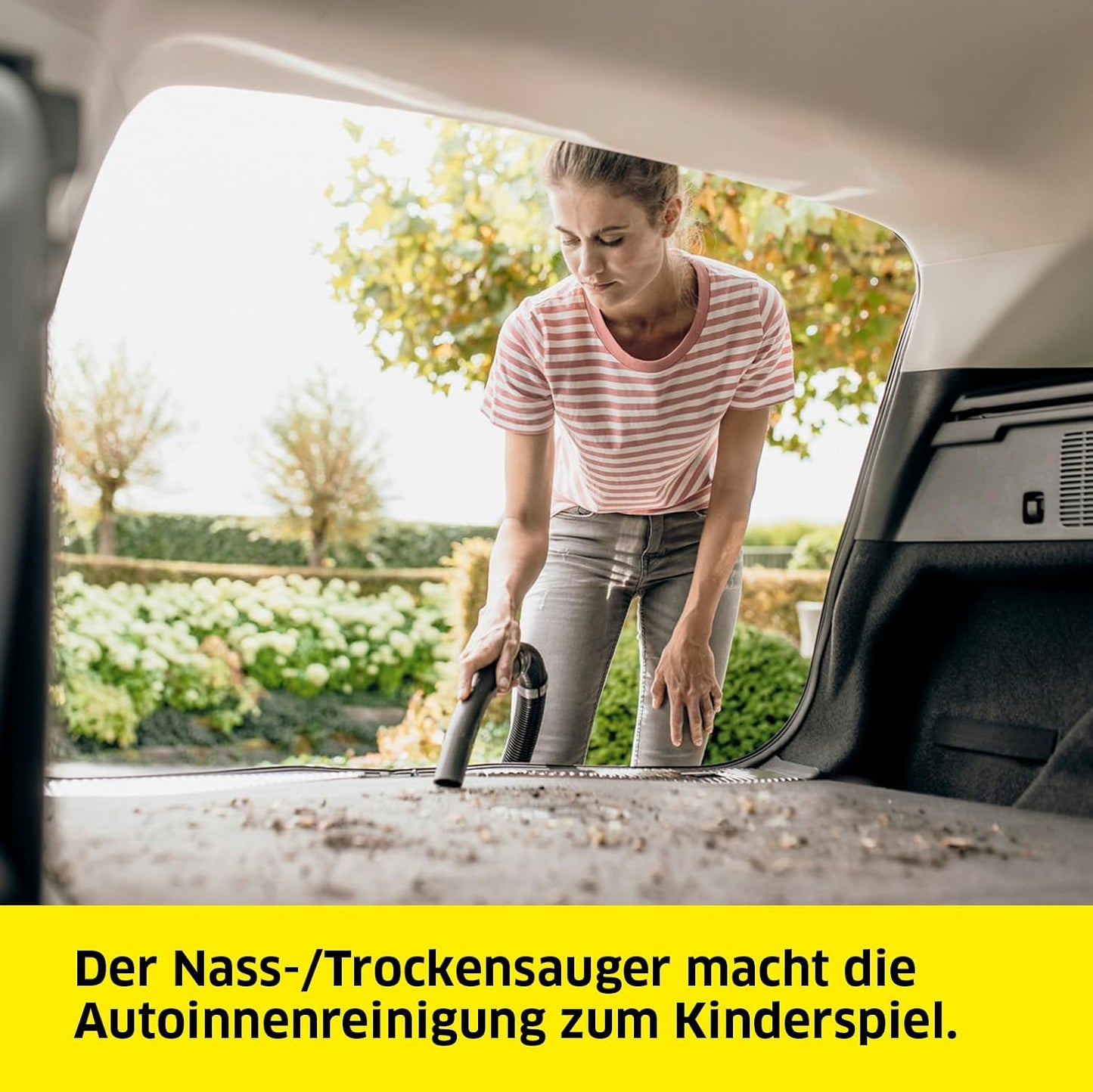 Nass- und Trockensauger WD 4 P V-20/5/22, Kunststoffbehälter mit Gerätesteckdose