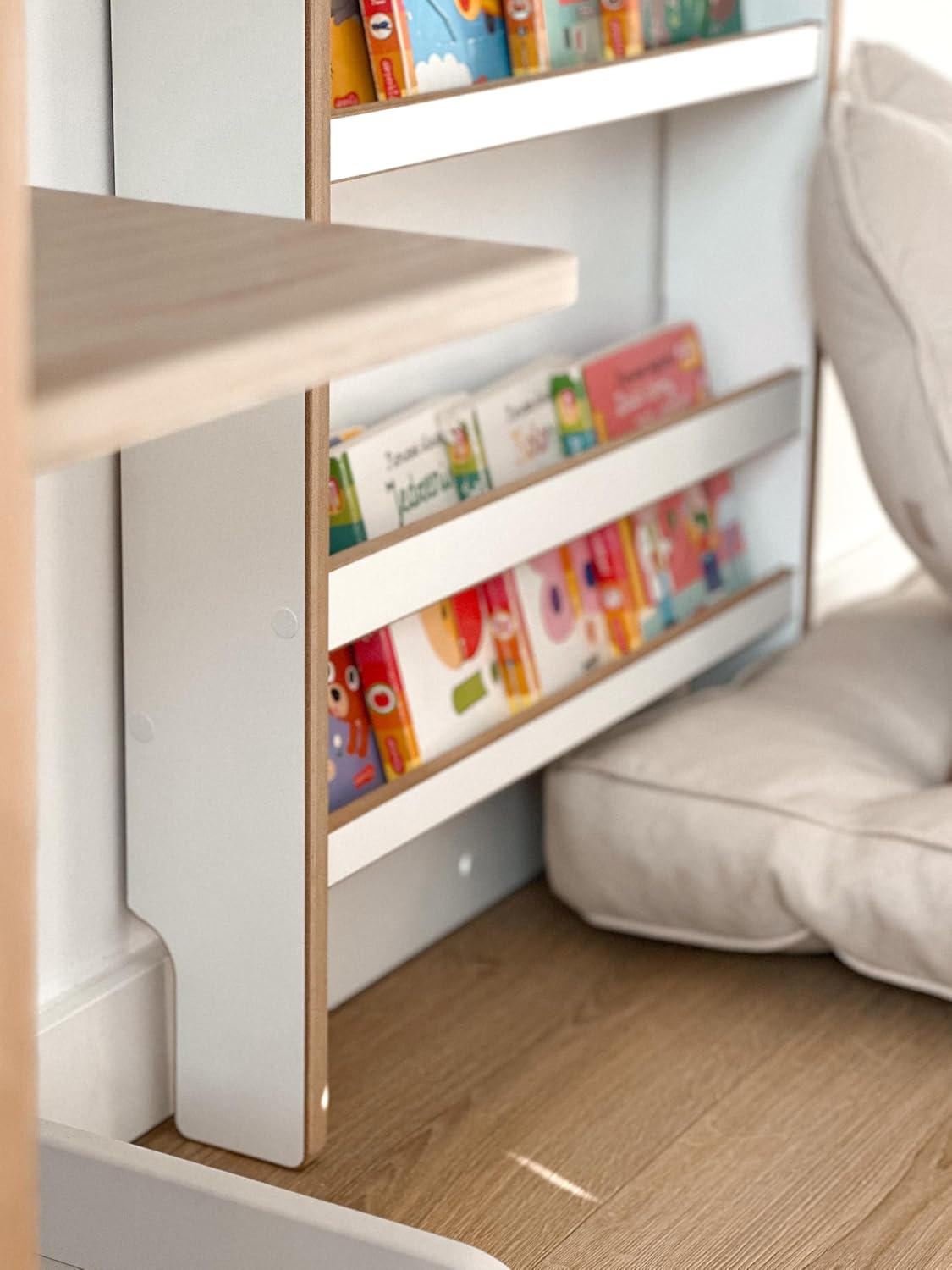 Kinderbücherregal aus Holzwerkstoff, Weiss B
