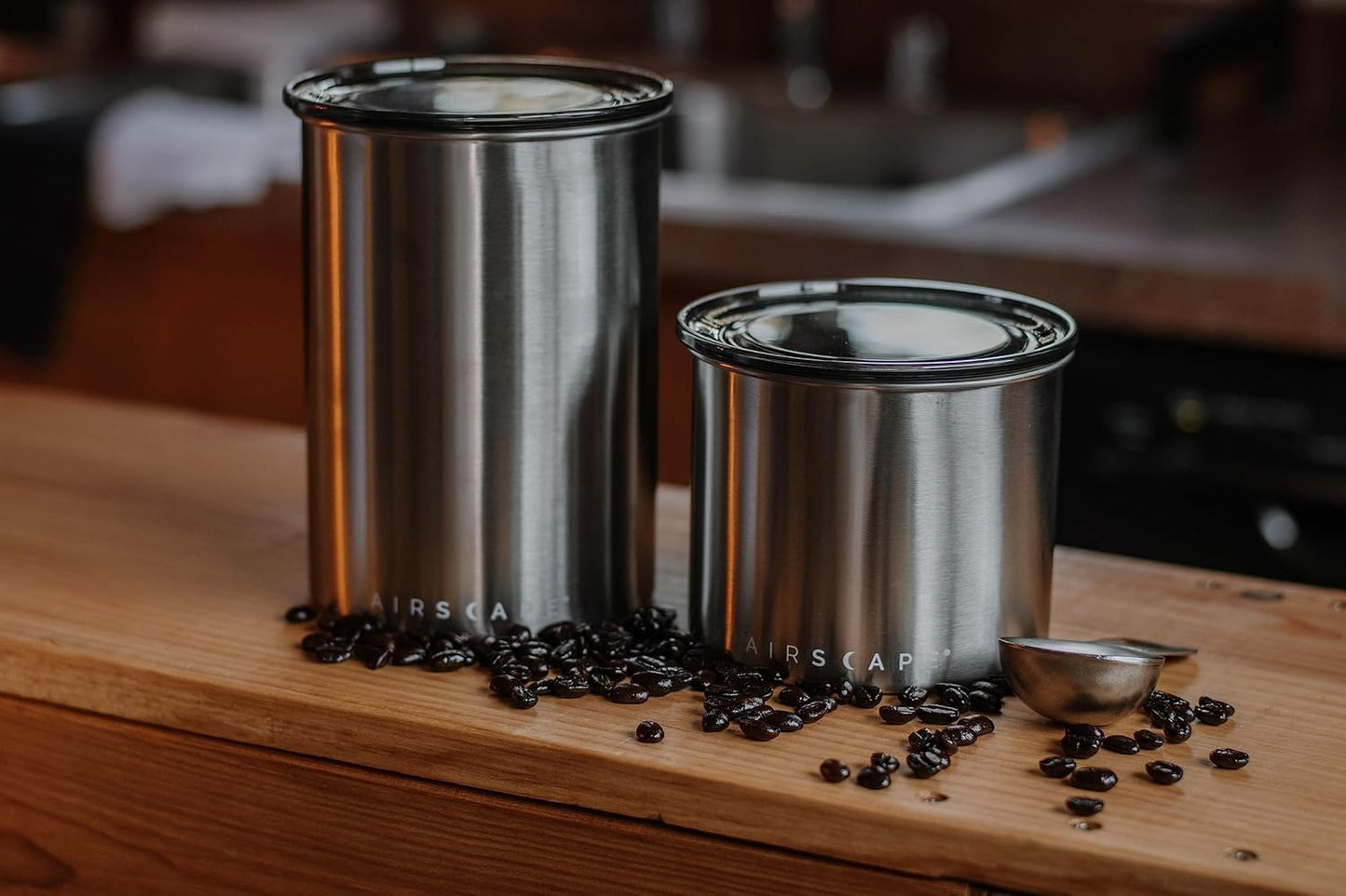 Edelstahl-Kaffeedose mit luftdichtem Deckel, Mattes Rot Small