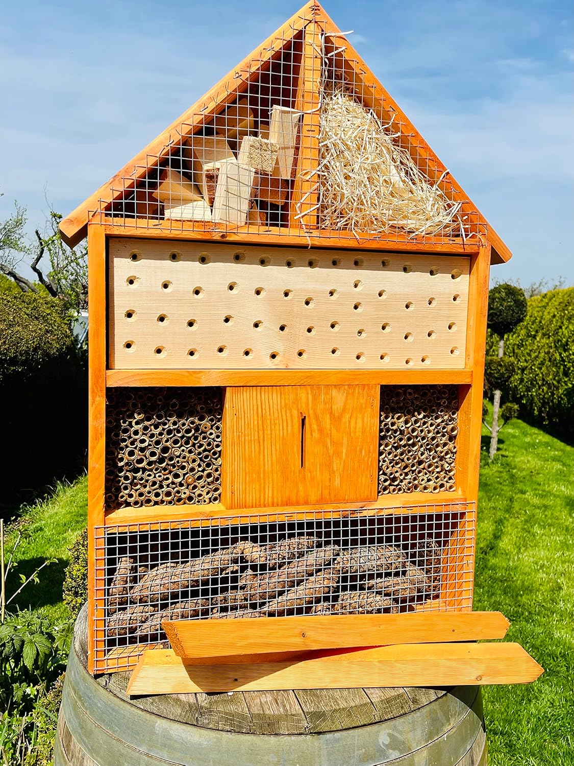 Insektenhotel XL mit Standfuss, Braun XL