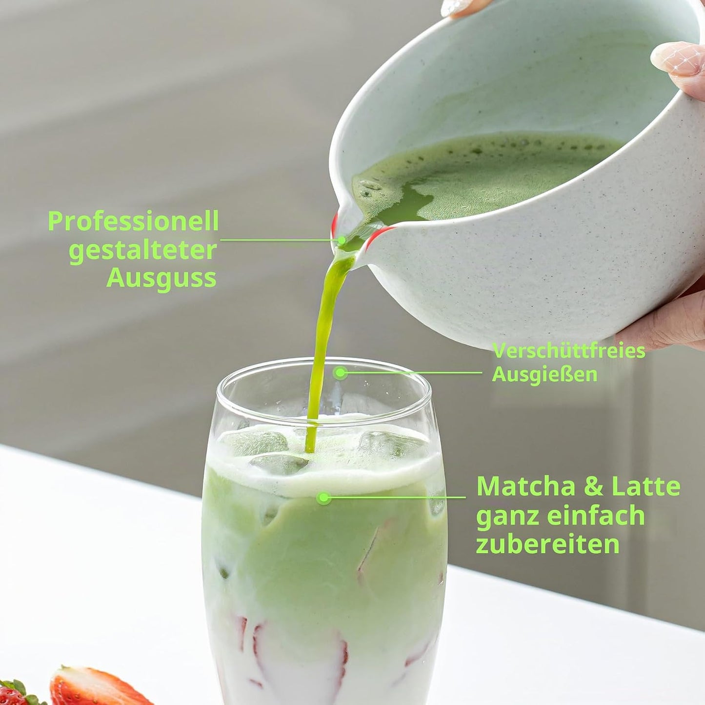 Matcha-Set mit Schneebesen und Tablett, Schüssel mit Ausgiesser Hellgrau