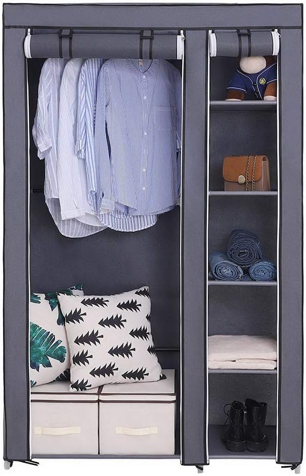 Stoffschrank mit Kleiderstange und Ablagen